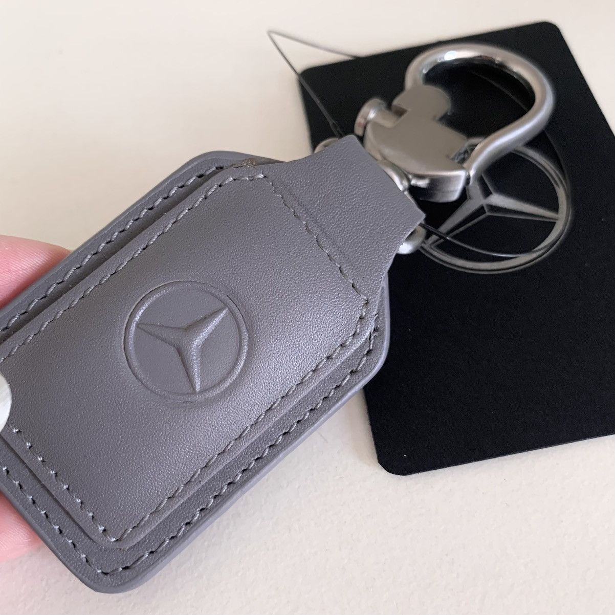 Mercedes-Benz Mercedes Benz Italian leather Size ONE SIZE - 11 Thumbnail