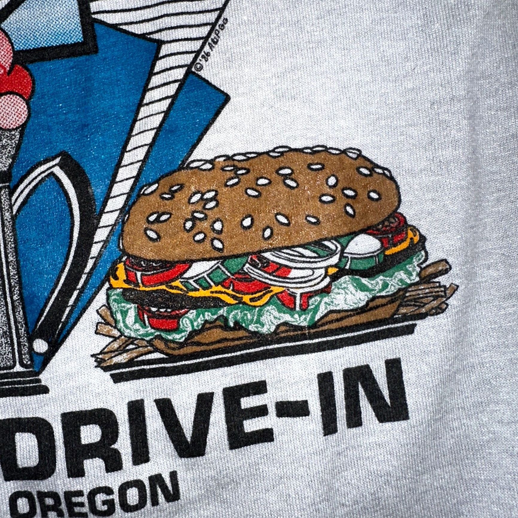 Vintage VINTAGE Arnolds Drive In T Shirt VTG Prineville Oregon 1988 Rare 80s Gray XL Mens Crew Neck Short Sleeve Graphic Print 70s 80s 90s All Seasons Size US XL / EU 56 / 4 - 5 Thumbnail