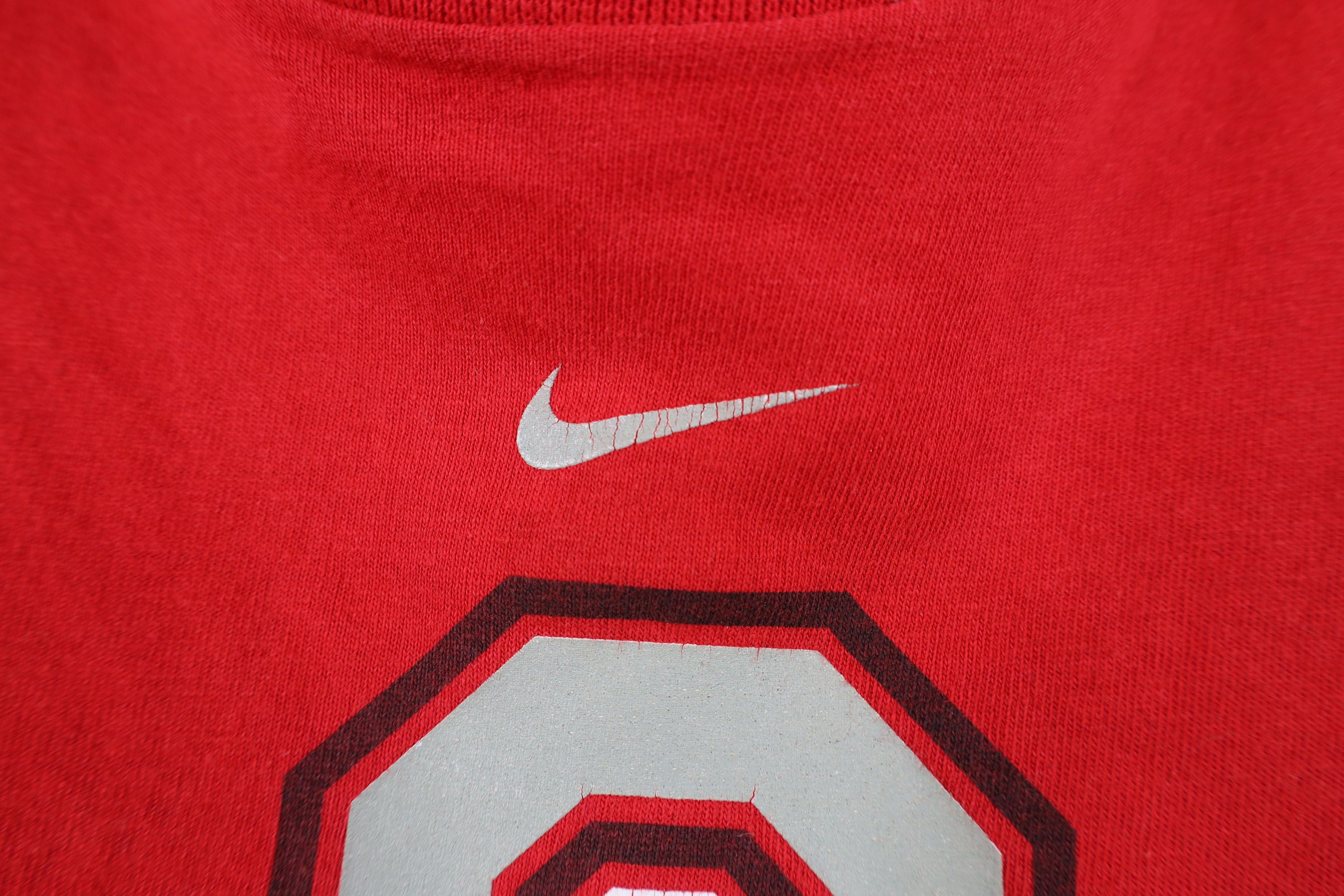 Nike Vintage Nike Center Swoosh Ohio State University T-Shirt Red Size US L / EU 52-54 / 3 - 5 Thumbnail