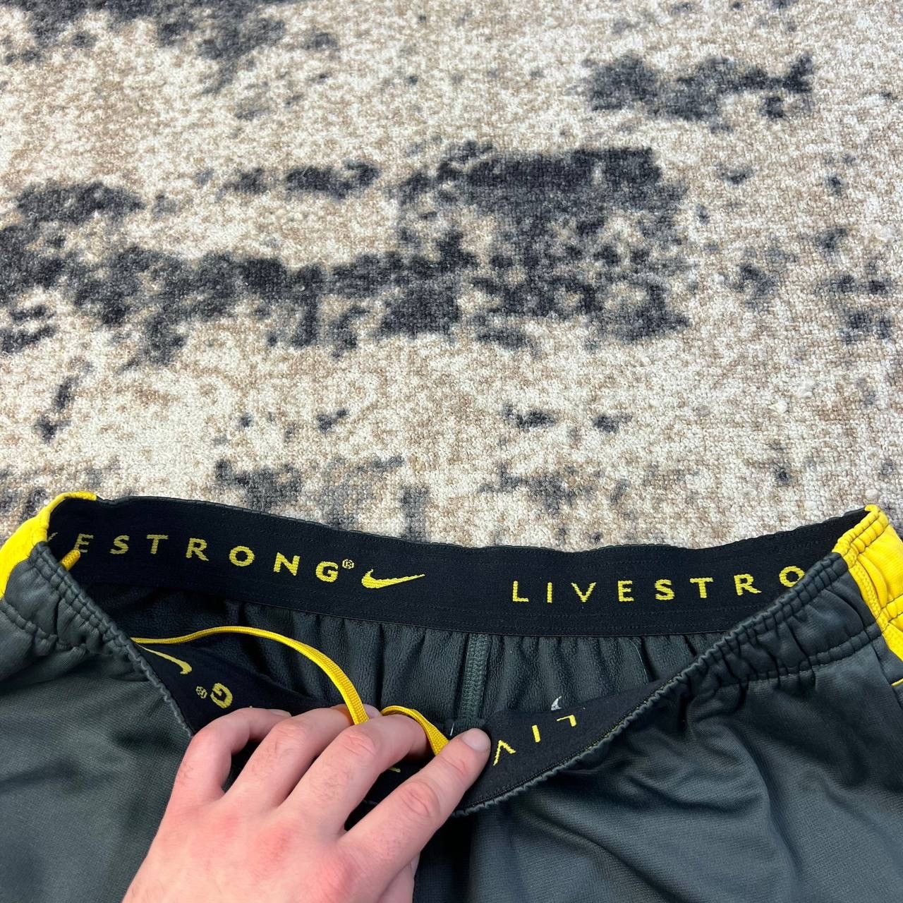 Nike Nike Livestrong Big Logo Vintage Y2K Baggy Track Pants Size US 36 / EU 52 - 7 Thumbnail