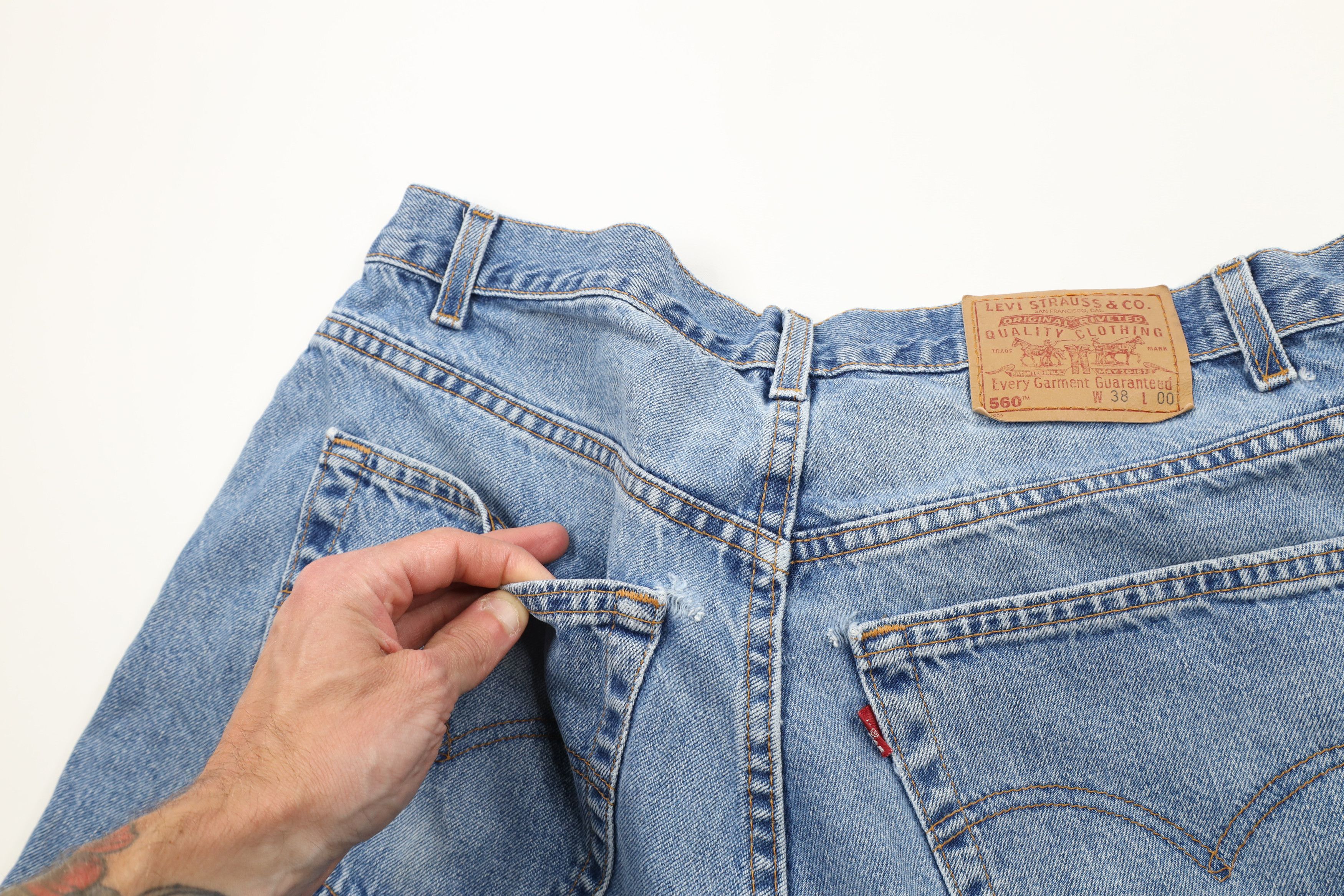 Levi's × Vintage Vintage 90s Levis 560 Loose Fit Denim Jean Shorts Jorts USA Size US 38 / EU 54 - 12 Thumbnail