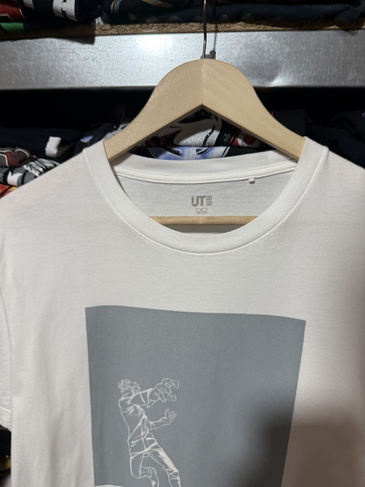 Band Tees UNIQLO TOKYO ANIME JUJUTSU SCHOOL KAISEN T-Shirt Y2K Hype Size US M / EU 48-50 / 2 - 6 Thumbnail