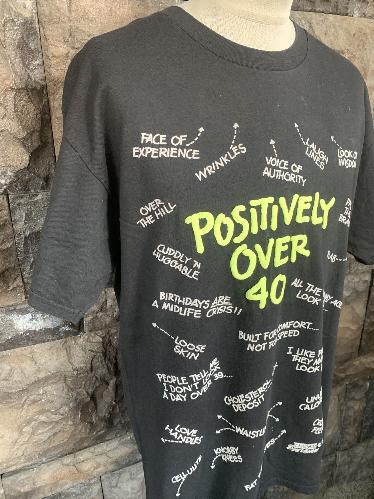 Arts & Science Vintage 90s Positively Over 40 American Sportswear T shirt Size US L / EU 52-54 / 3 - 5 Thumbnail