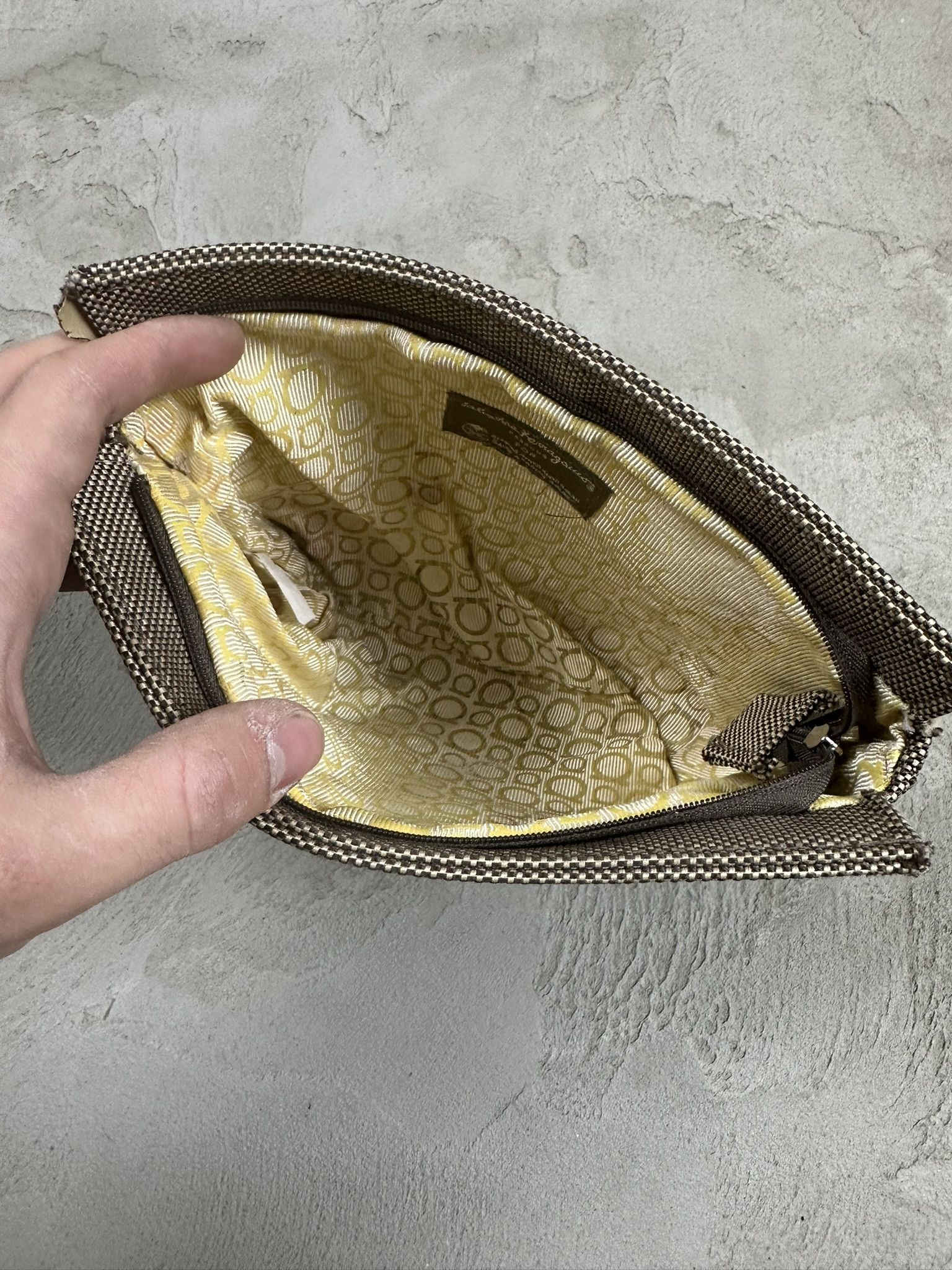 Designer × Salvatore Ferragamo Salvatore Ferragamo Logo Pouch Bag Size ONE SIZE - 6 Thumbnail