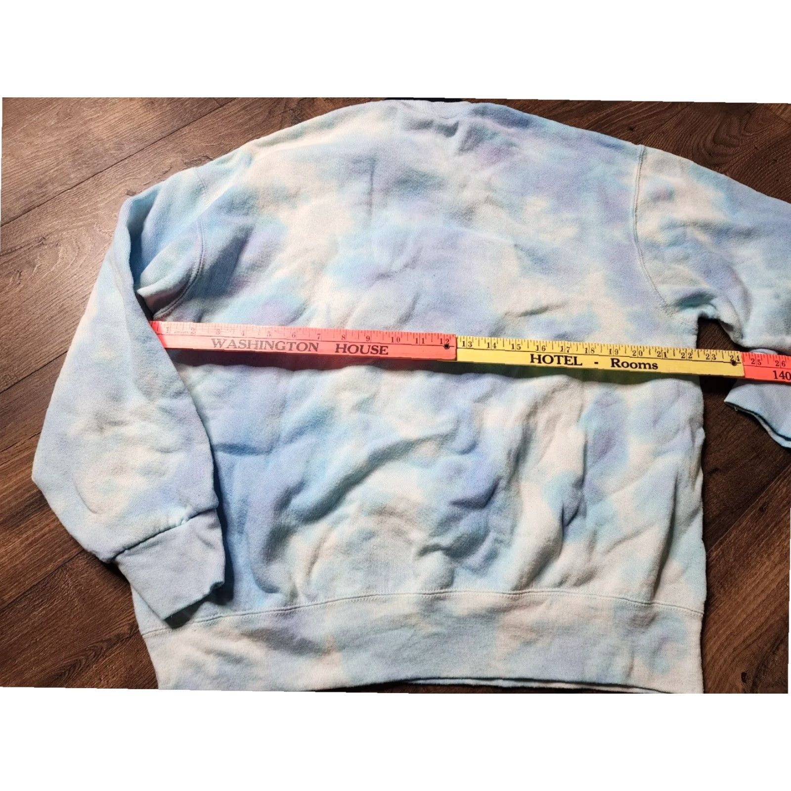 Fruit Of The Loom VINTAGE Fruit of the Loom Womens L Blue Crewneck Embroidered Grandma Bear Sweatshirt 80s Tie Dye Size L / US 10 / IT 46 - 4 Thumbnail