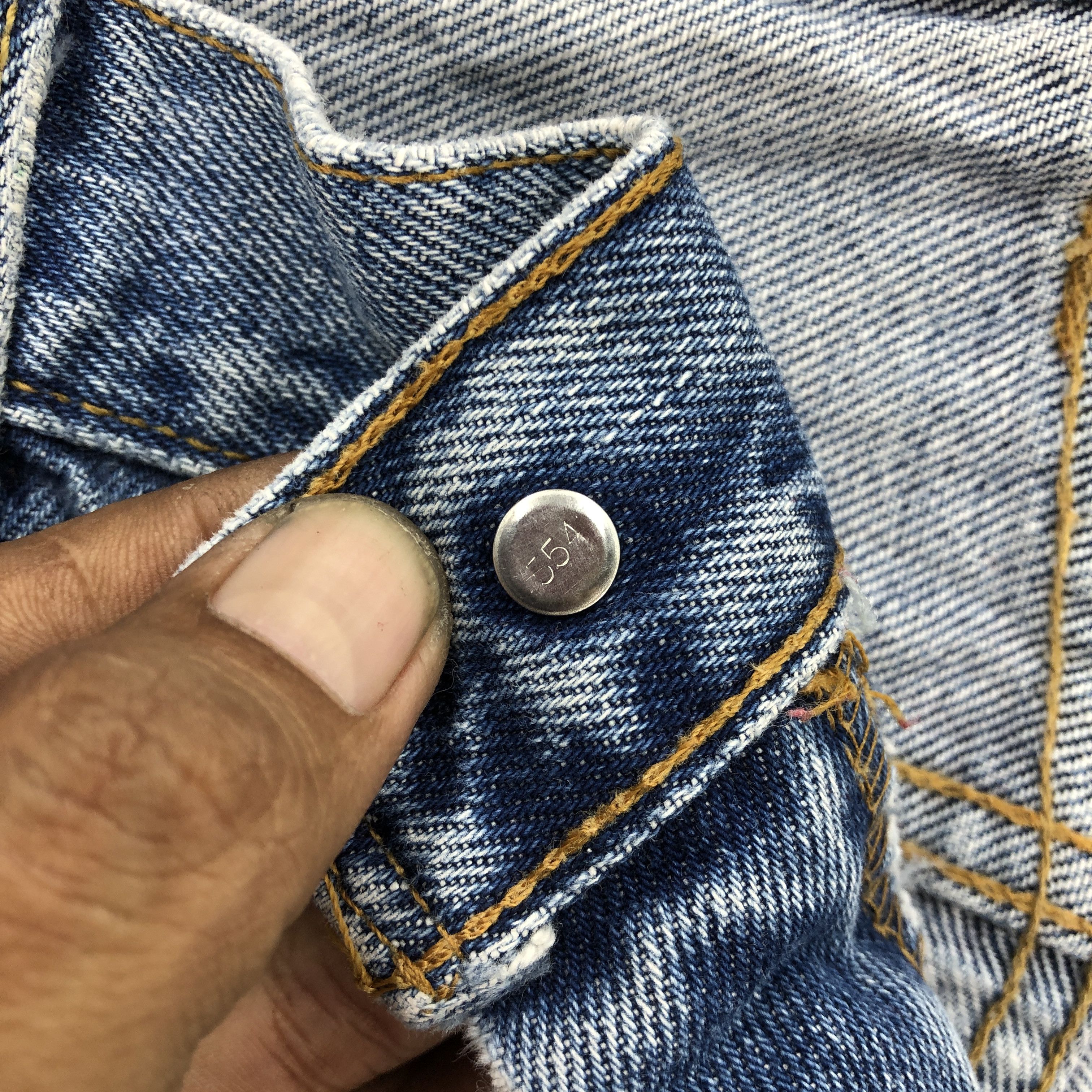 Levi's Vintage Levis Faded Ripped Jeans Levi's Stone Wash Denim Size US 40 / EU 56 - 11 Thumbnail
