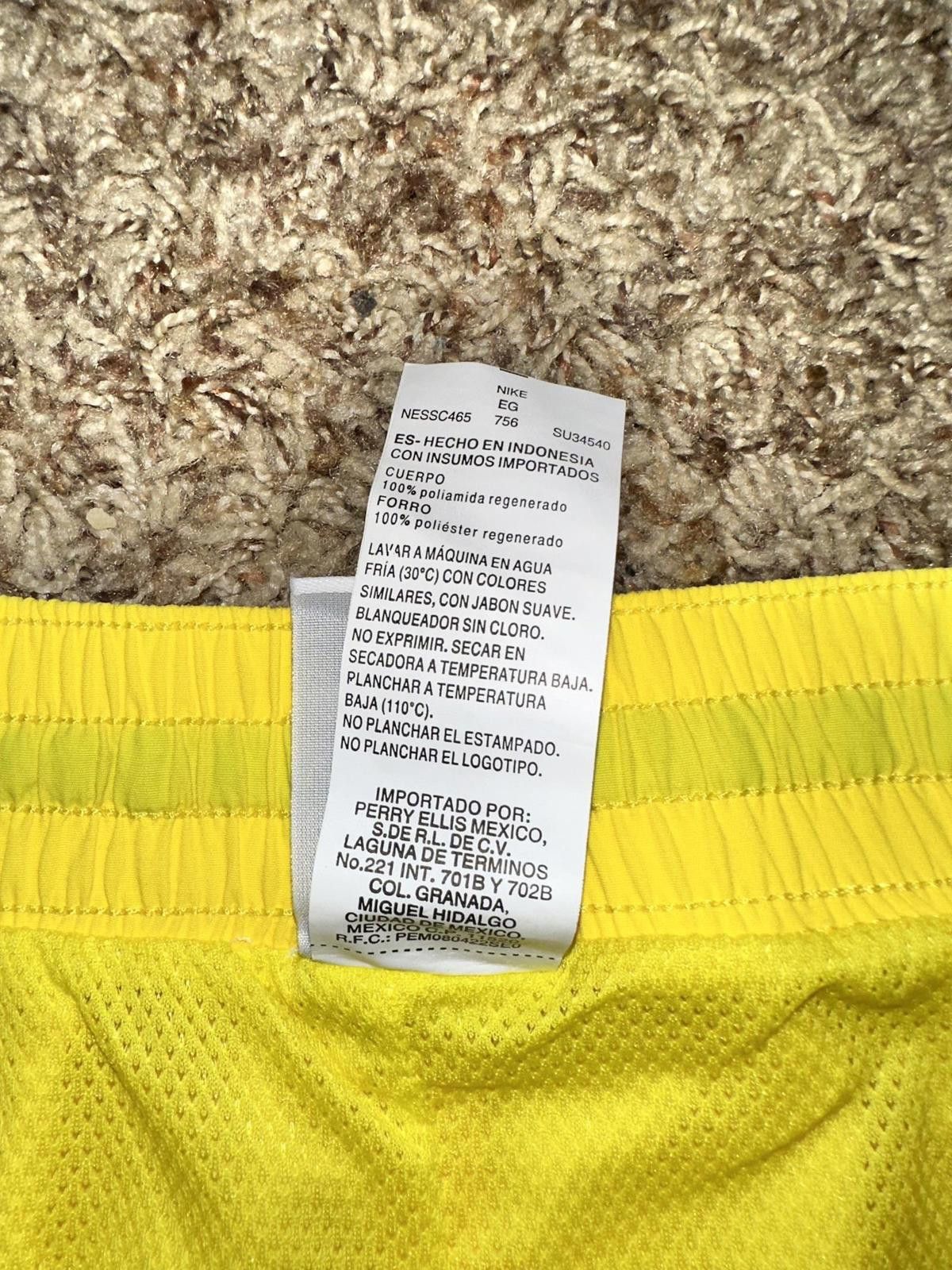 Nike Nike Men's Electric Swoosh Icon 7 Volley Shorts Size US 36 / EU 52 - 10 Thumbnail