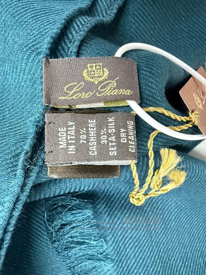 Loro Piana Loro Piana Solid Color Scarf. Size ONE SIZE - 3 Thumbnail