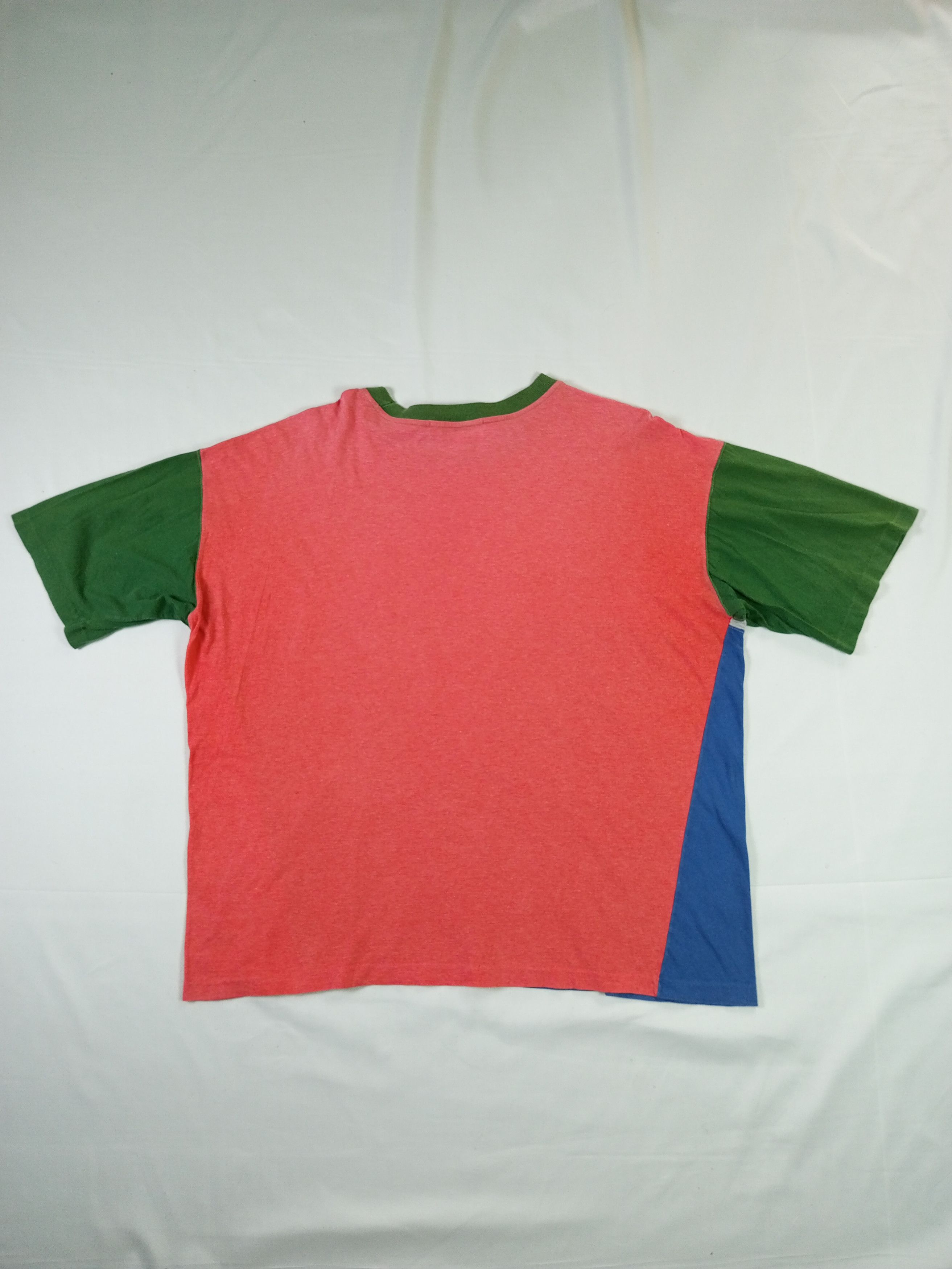Givenchy 🔥GRAILSALE🔥 RARE Vtg Givenchy Tee Single Stitch Multicolor Size US XL / EU 56 / 4 - 13 Thumbnail