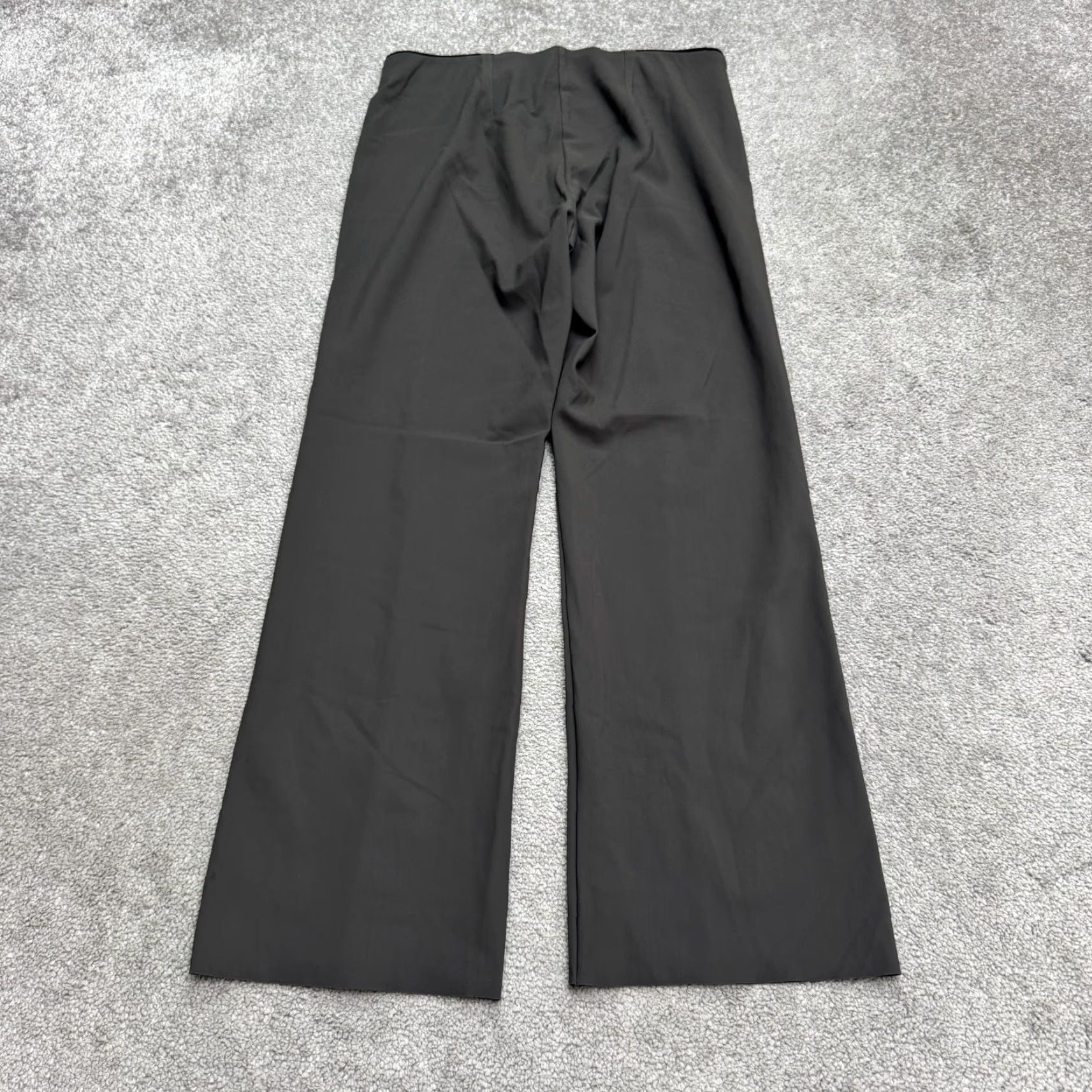 Athleta Athleta Pants Wide-Leg Womens Small Gray High Rise Pull On Inseam 26 in 28 in Nylon Microfiber Regular Squared? Size 28" / US 6 / IT 42 - 2 Thumbnail