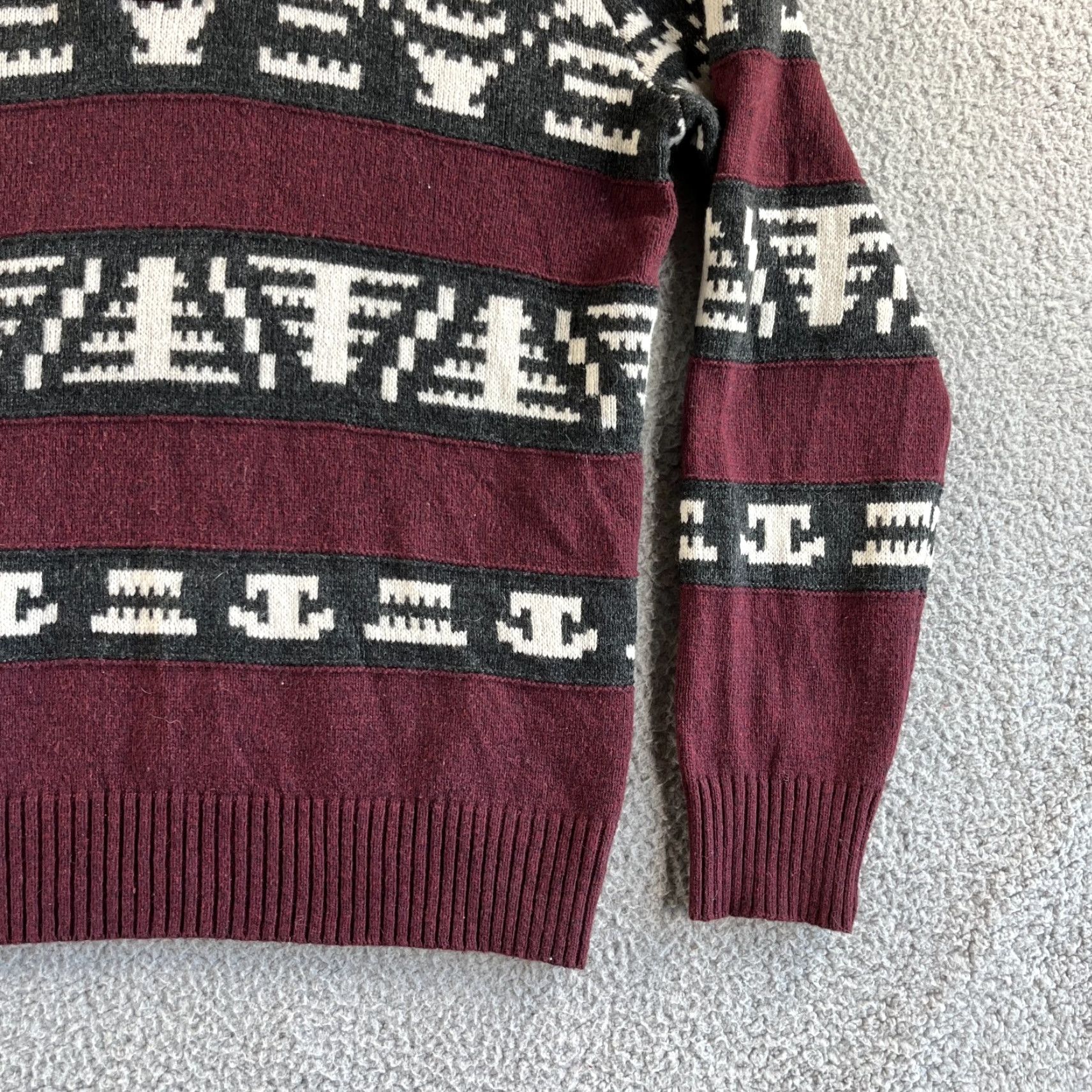 American Eagle Outfitters NEW American Eagle Outfitters Sweater Mens Extra Large Red Wool Aztec Southwestern Shawl Collar Pullover Knit Shirt? Size US XL / EU 56 / 4 - 6 Thumbnail