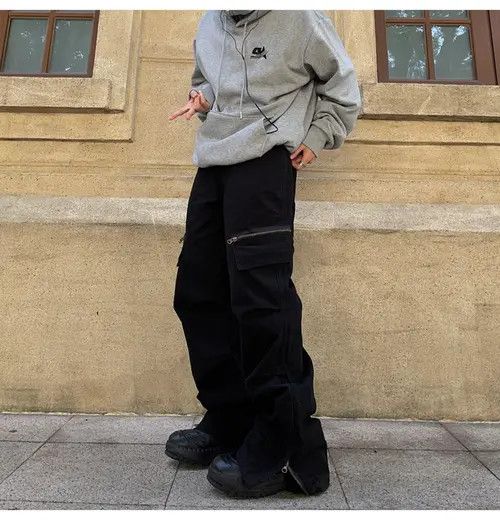 Vintage Kimiko x Miyo Stylish Black Cargo Pants with Zipper Details Size US 33 - 2 Thumbnail