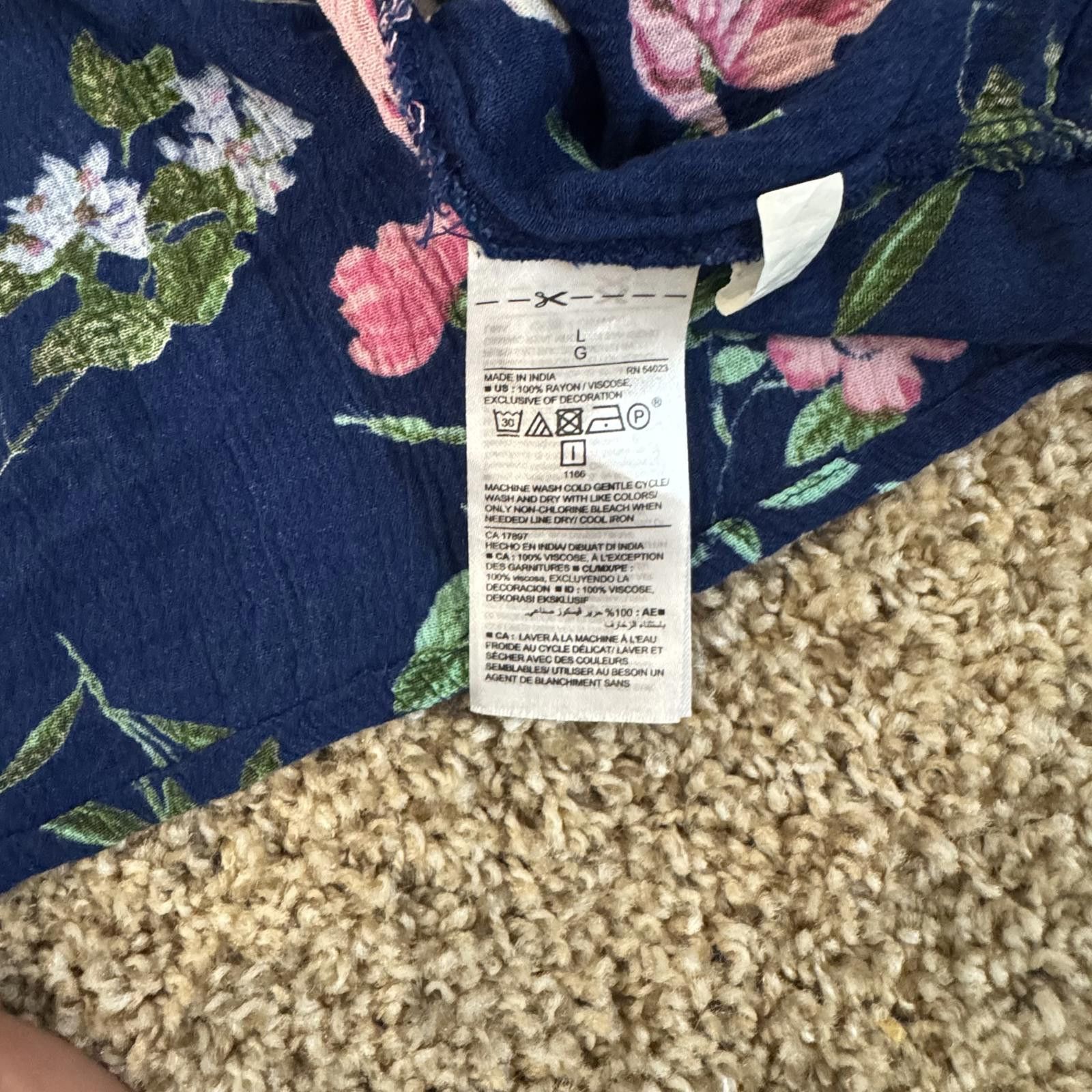 Old Navy Old Navy Women's Floral Long Sleeve Blouse, Size Large Size L / US 10 / IT 46 - 4 Thumbnail