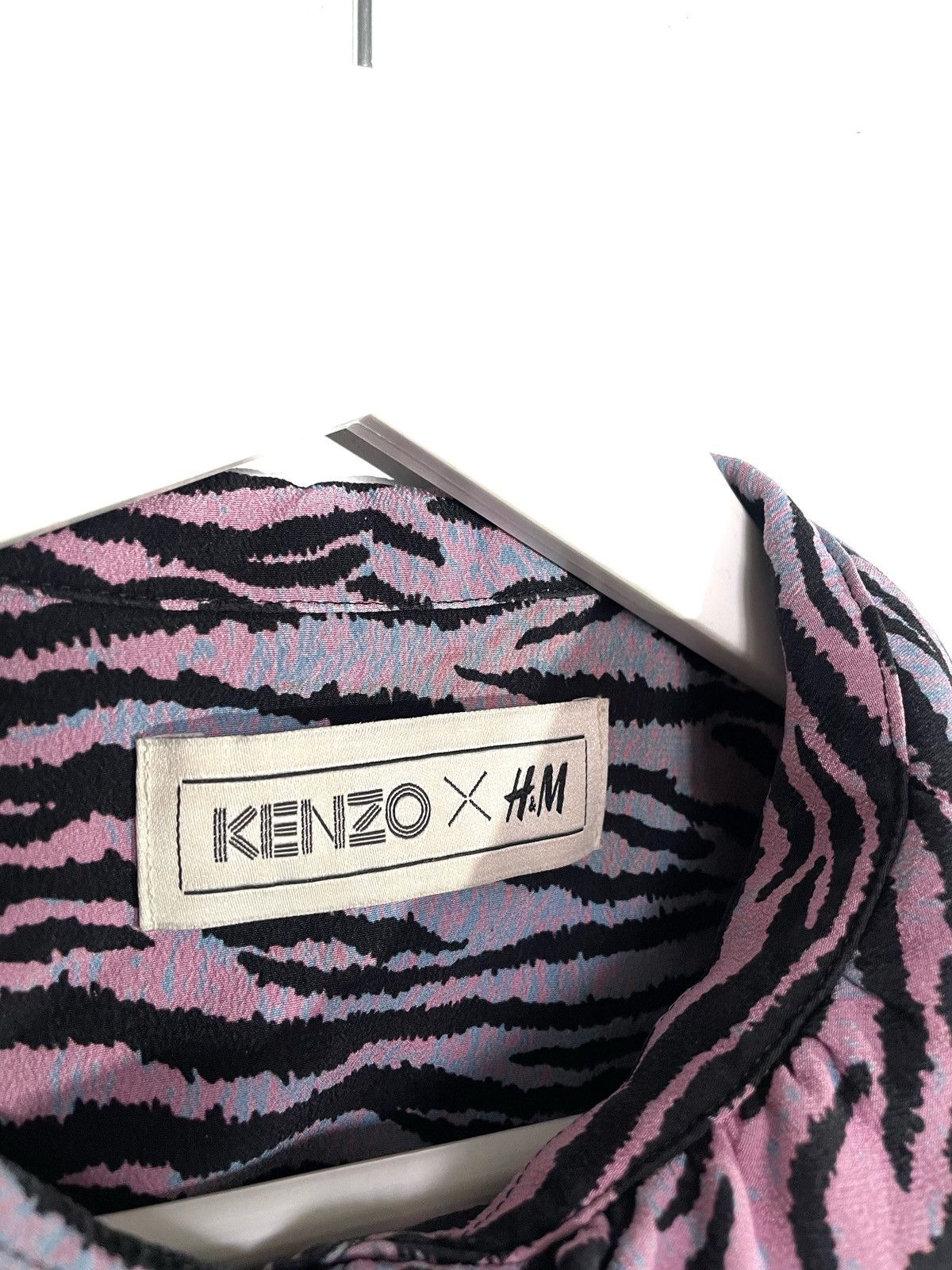 H&M × Kenzo Kenzo x HM Women Red Tiger Silk Blouse Size 36/S Size S / US 4 / IT 40 - 4 Thumbnail