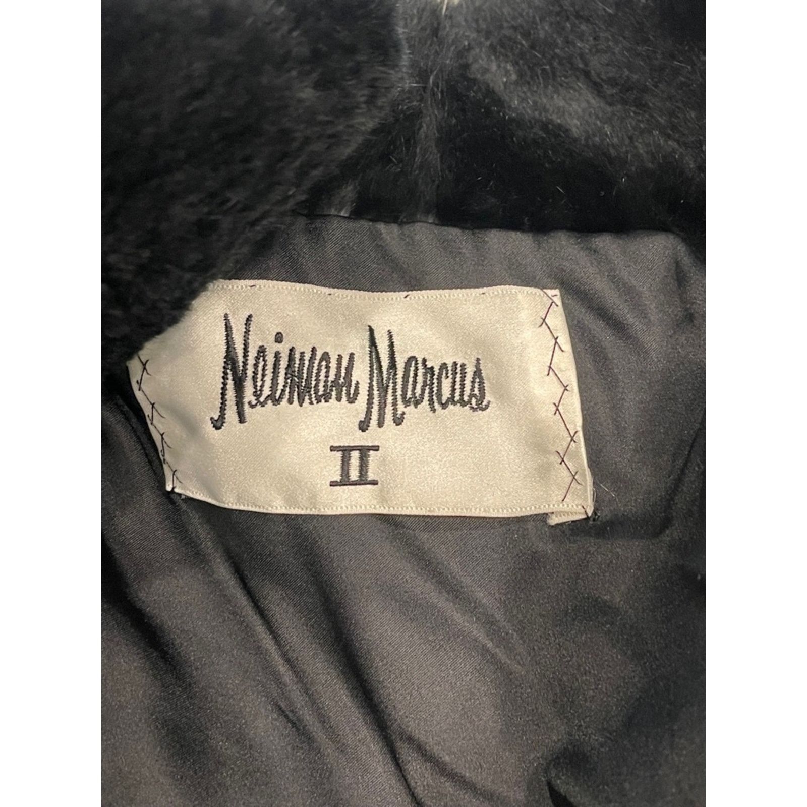 Neiman Marcus Neiman Marcus Striped Faux Fur Coat Women's Jacket Size ONE SIZE - 12 Thumbnail