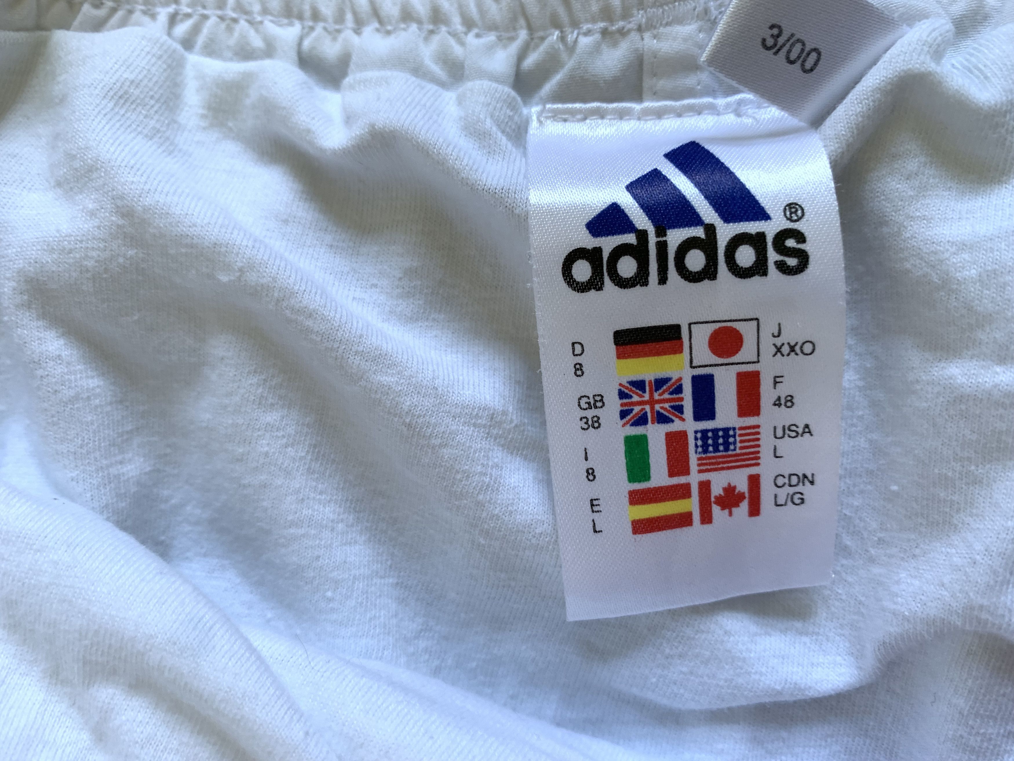 Adidas × Vintage Adidas Vintage White Sport Shorts 2000 Size US 34 / EU 50 - 6 Thumbnail