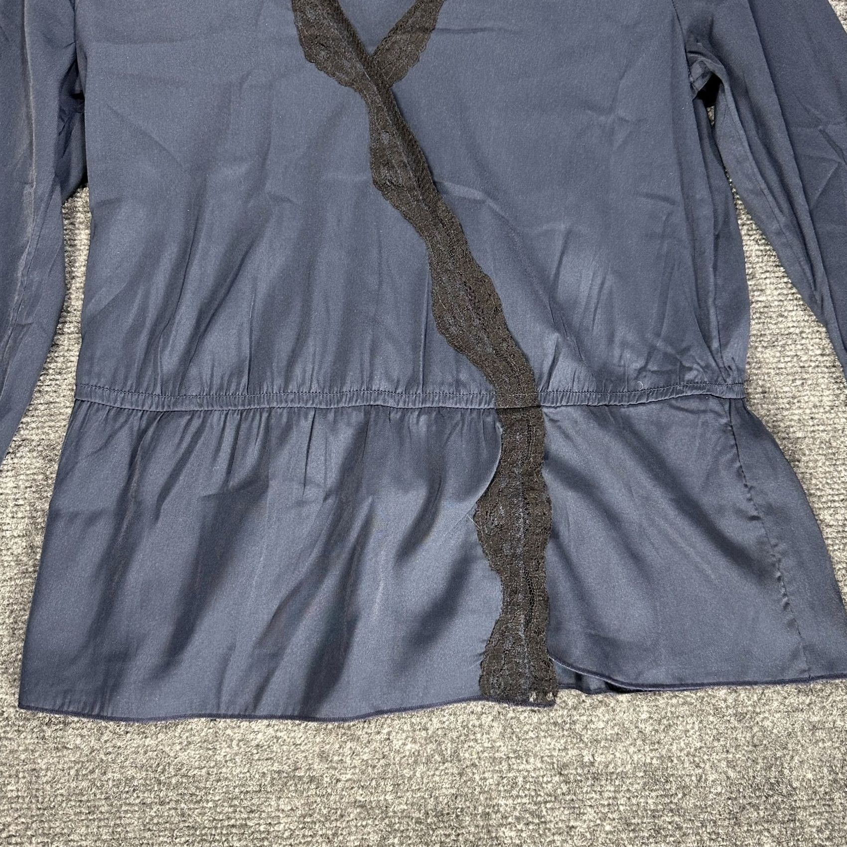 Abercrombie & Fitch Abercrombie & Fitch Blouse Womens S Navy Blue Faux Wrap Long Sleeve V Neck Size S / US 4 / IT 40 - 2 Thumbnail
