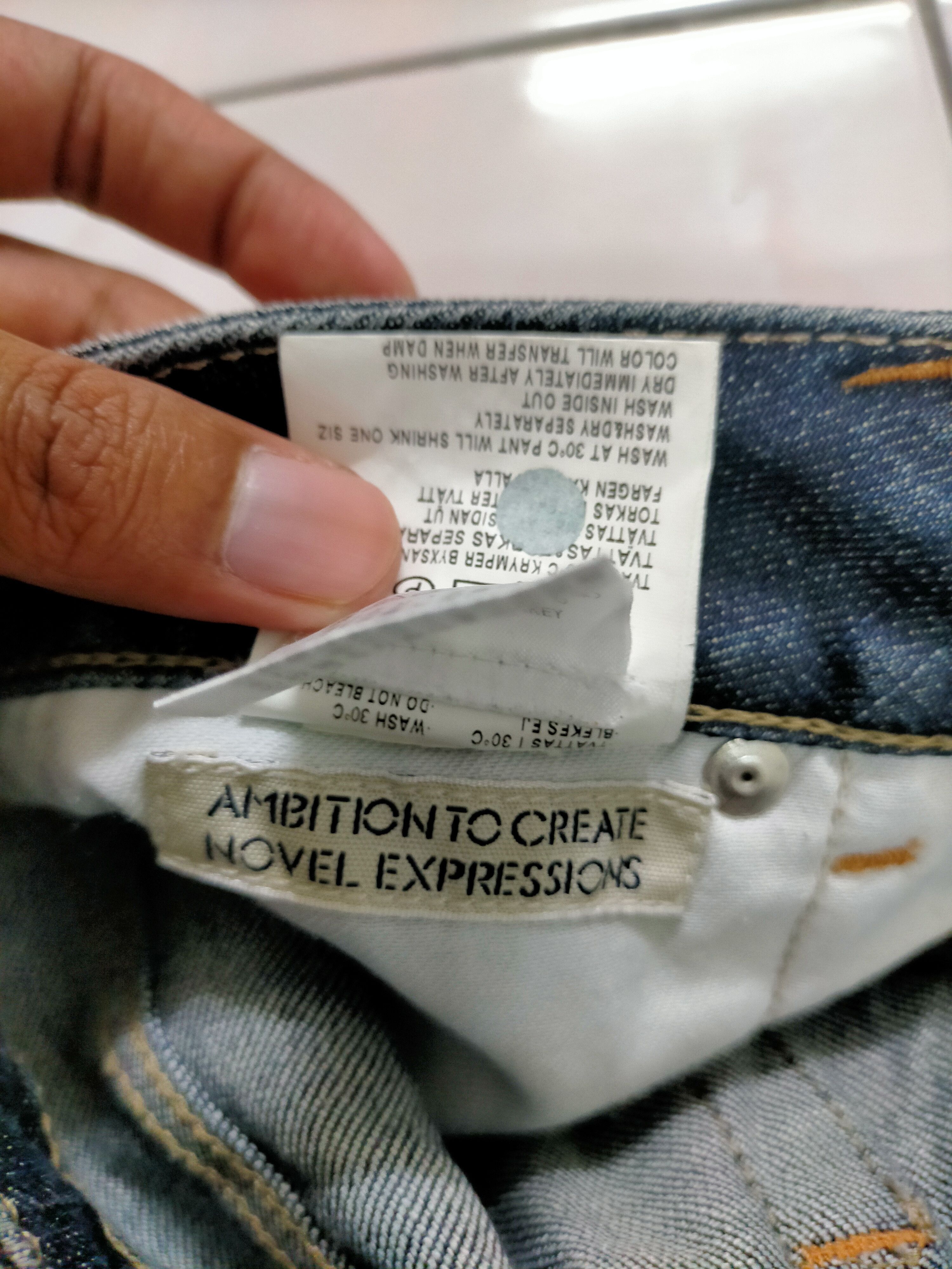 Acne Studios Acne Ambition To Create Novel Expressions Jeans Size 28" / US 6 / IT 42 - 4 Thumbnail