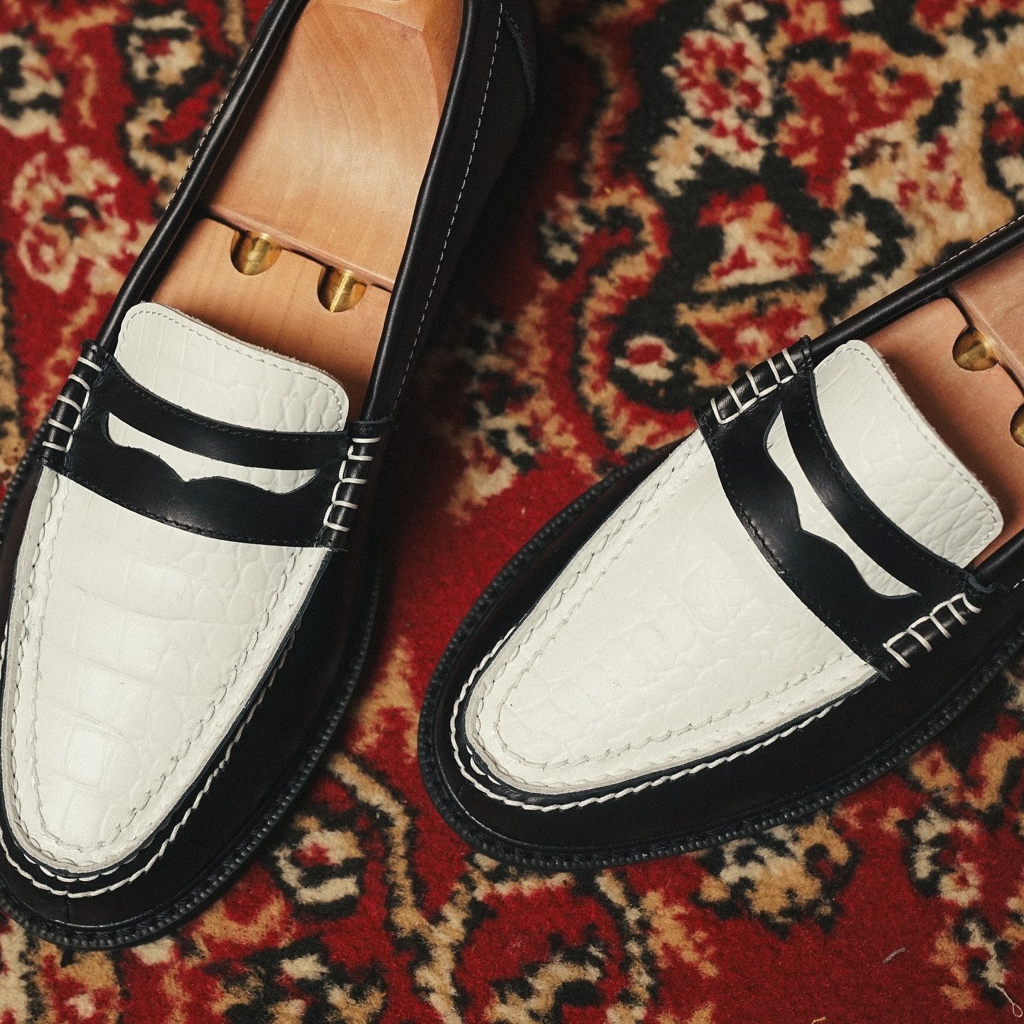 Designer Paradox Classic White and Black Primal Croco Leather Size US 10 / EU 43 - 1 Thumbnail