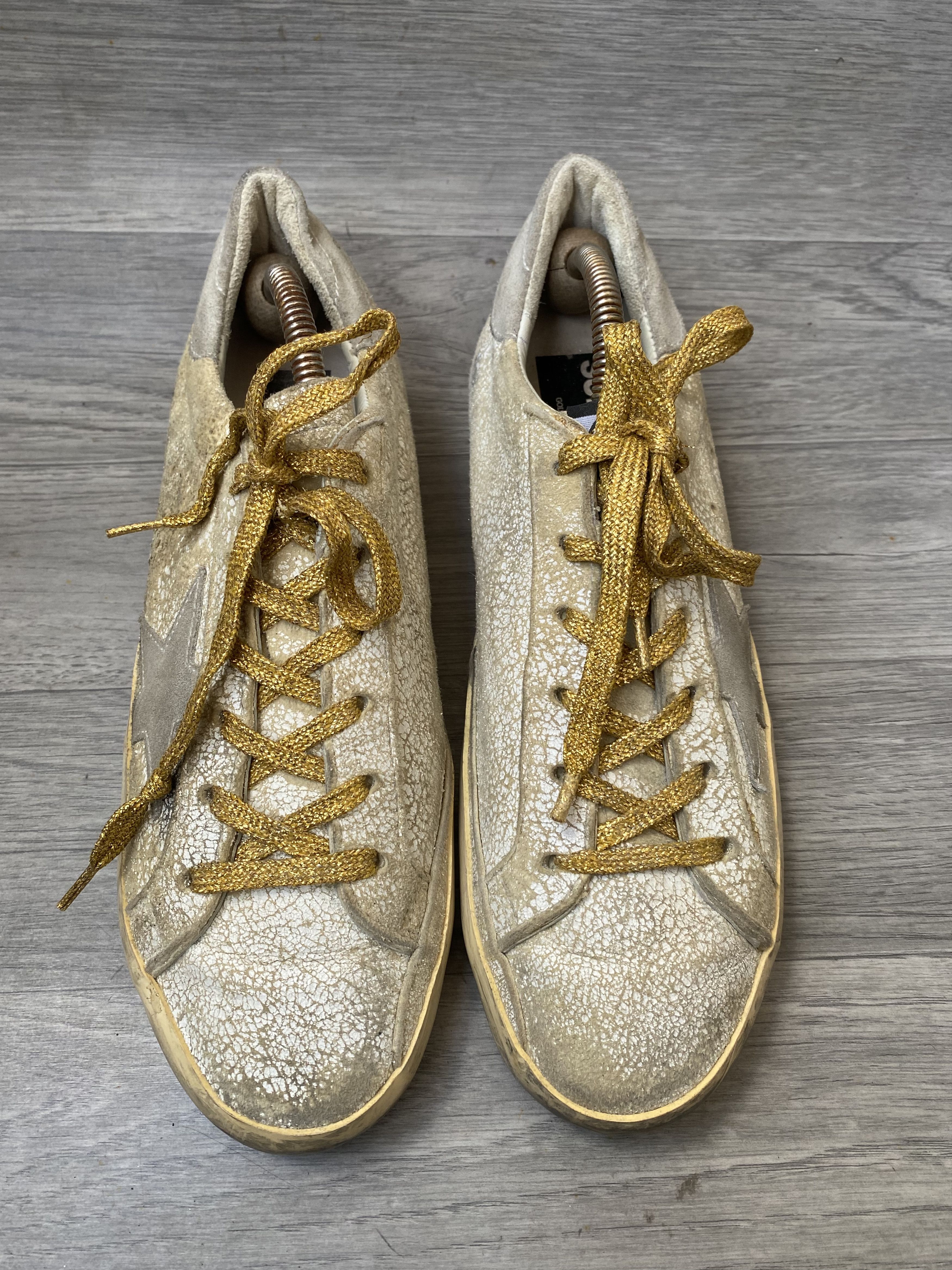 Golden Goose Golden goose cracked low top distressed sneakers sz 41 Size US 8 / EU 41 - 2 Thumbnail