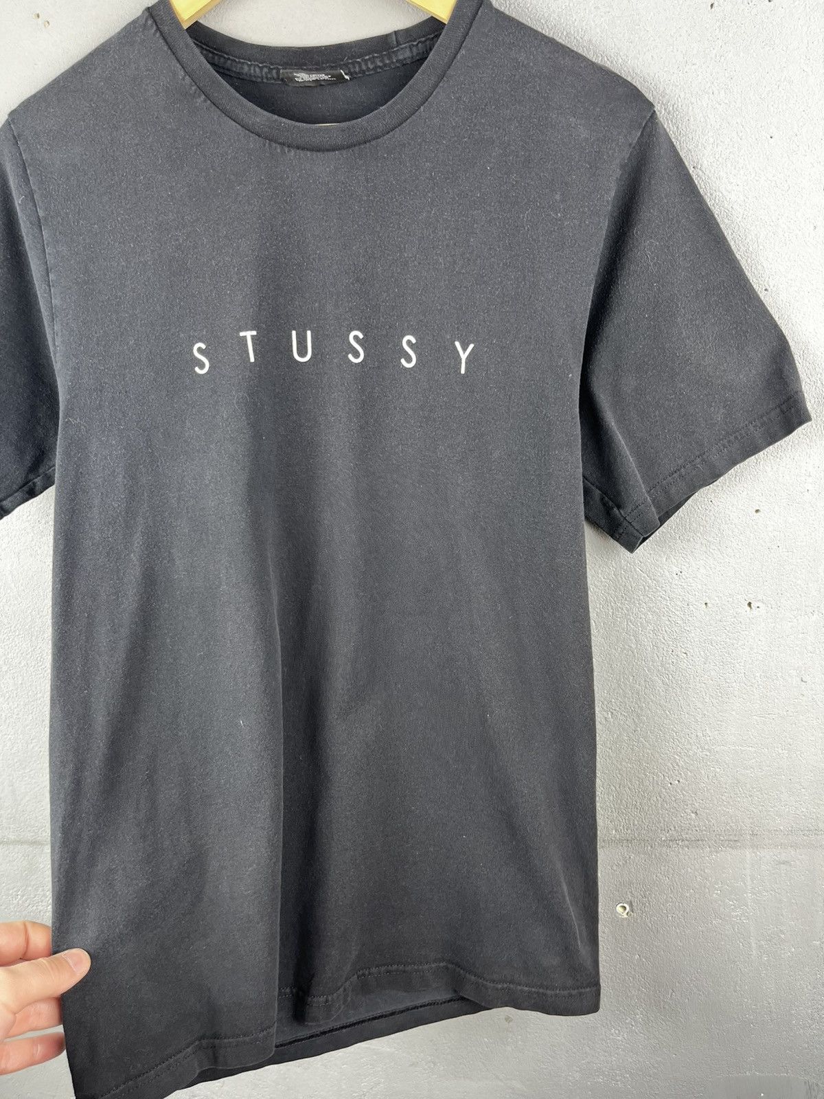 Stussy Stussy distressed t shirt Size US S / EU 44-46 / 1 - 8 Thumbnail