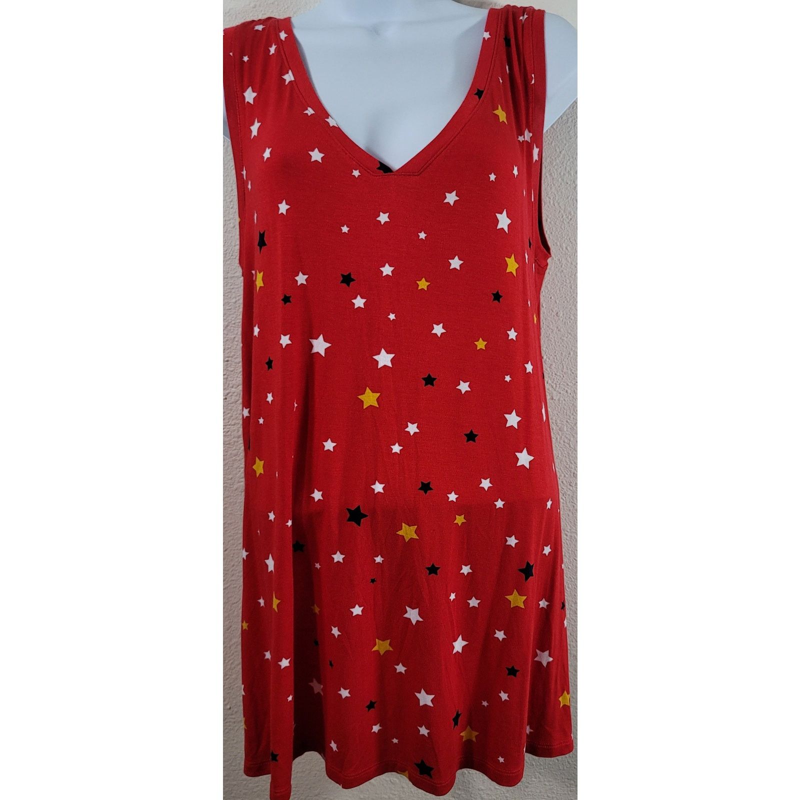 Other Lane Bryant Red White Blue Star Print V Neck Tank Top 14 16 Size XL / US 12-14 / IT 48-50 - 1 Thumbnail