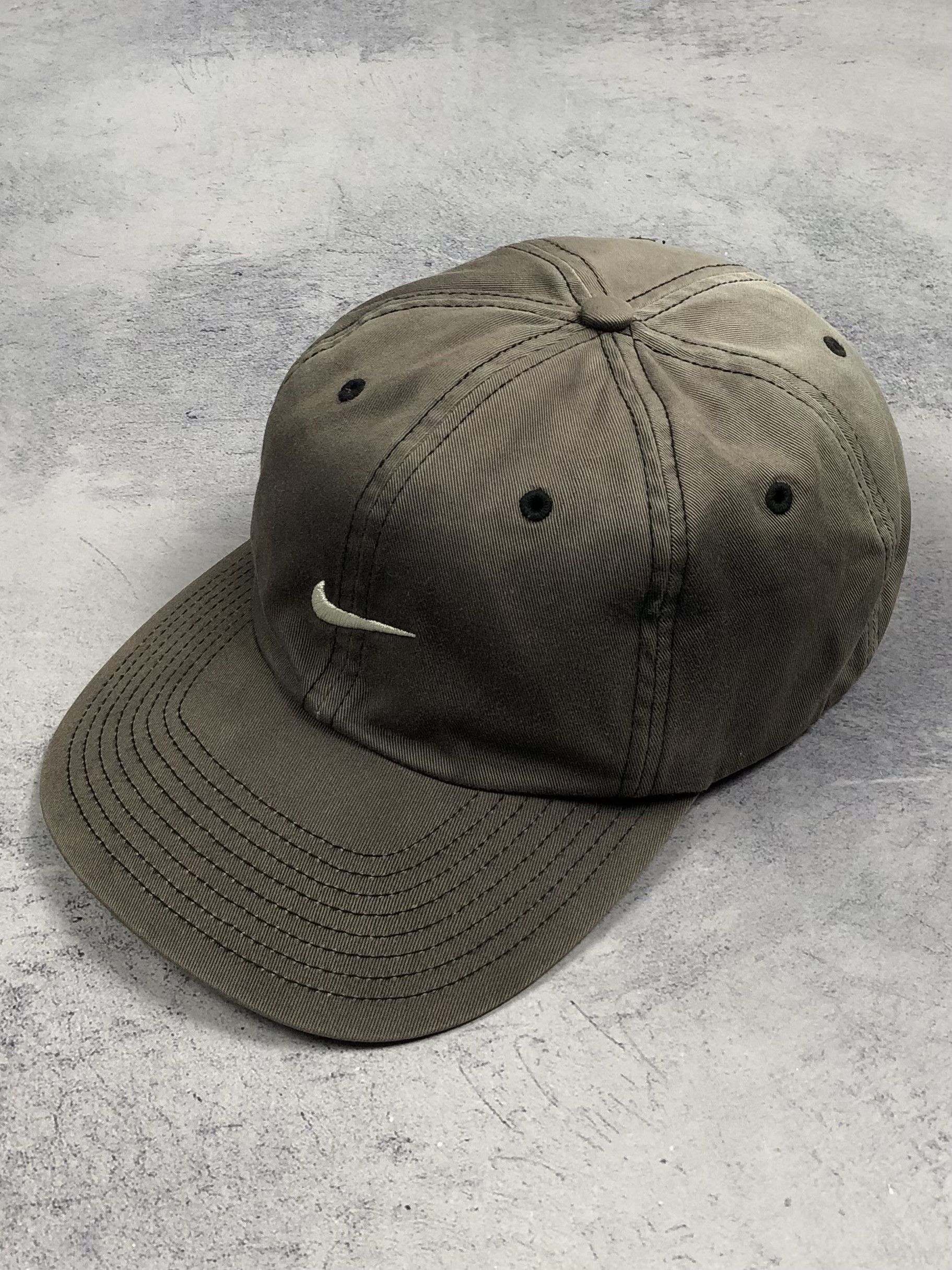Nike Vintage Nike Gradient Faded Color Cap Size ONE SIZE - 1 Thumbnail