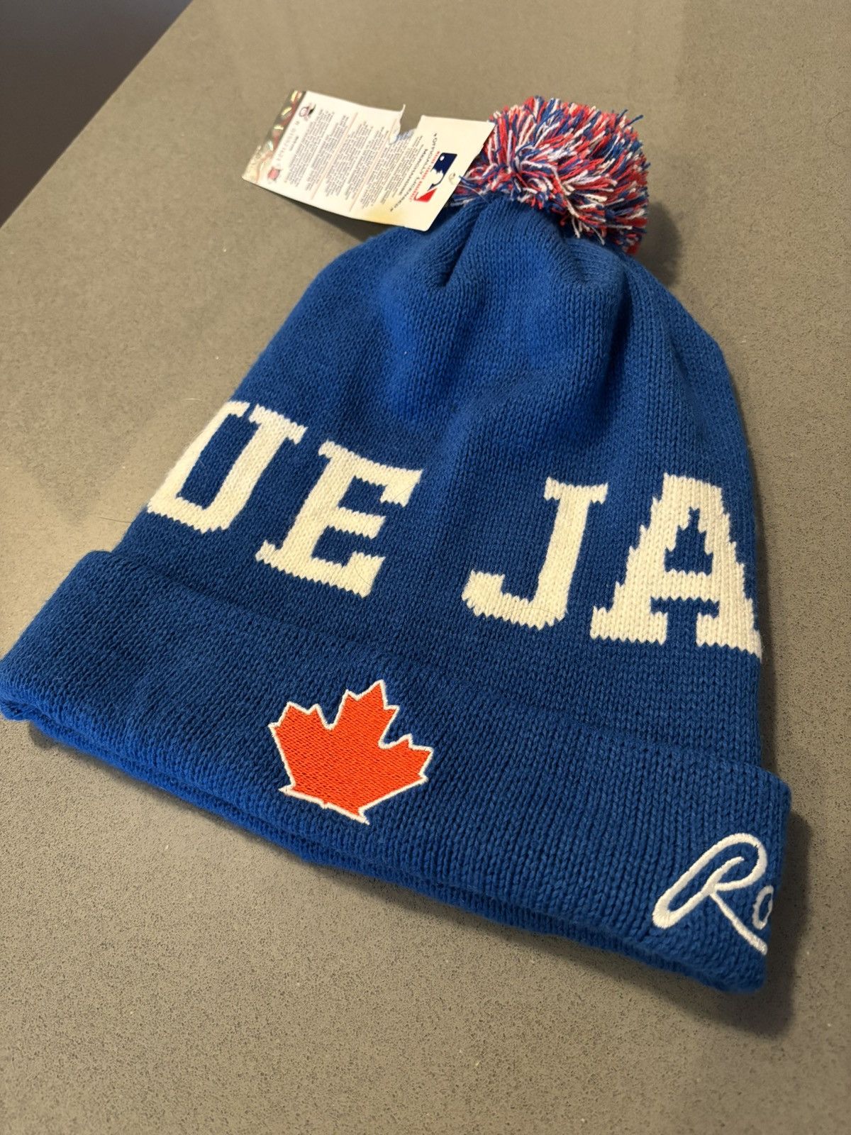 Roots Blue Jays Beanie Pom Pom Blue Roots Exclusive NEW Size ONE SIZE - 3 Thumbnail