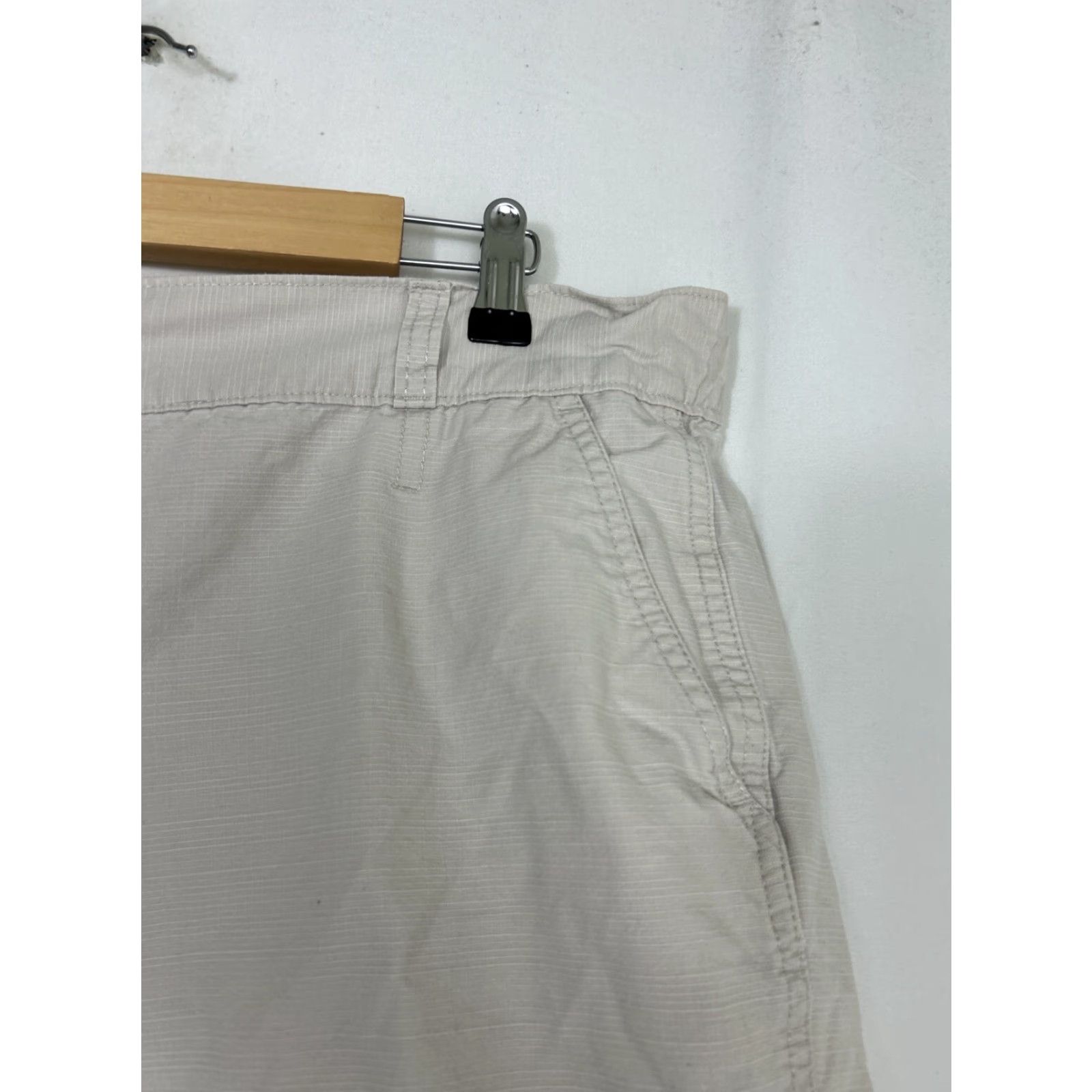 Vintage Woolrich Women Size 14 Beige Chino Shorts Elastic Waist Cotton User: Woolrich Women's Size 14 Beige Chino Shorts Elastic Waist Cotton Size 36" / US 14 / IT 50 - 5 Thumbnail