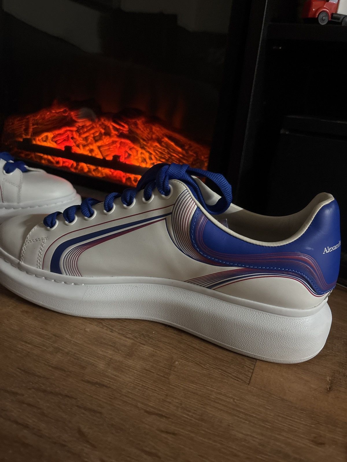 Alexander McQueen Alex mcqueens Oversized White/Blue Size US 11 / EU 44 - 2 Thumbnail