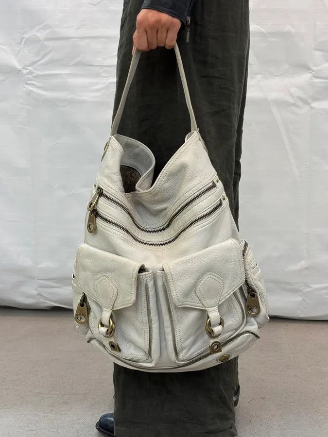 Marc Jacobs 2000s Marc by Marc Jacobs Cream Leather Multi-Pocket Shoulder Bag Size ONE SIZE - 2 Thumbnail