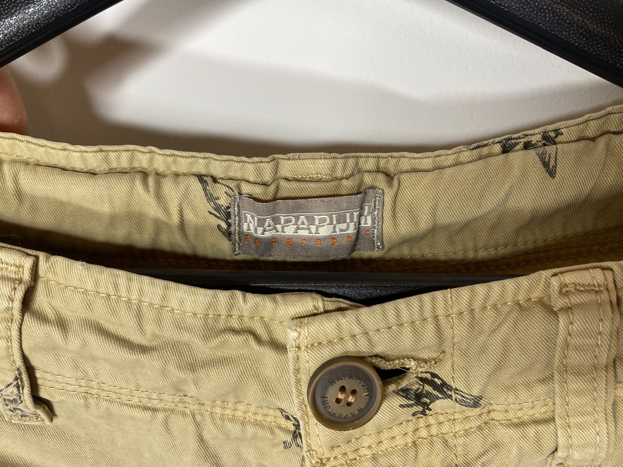 Napapijri NAPAPIJRI CARGO SHORTS MENS HIKING WALKING FISHING NORWAY Size US 31 - 4 Thumbnail