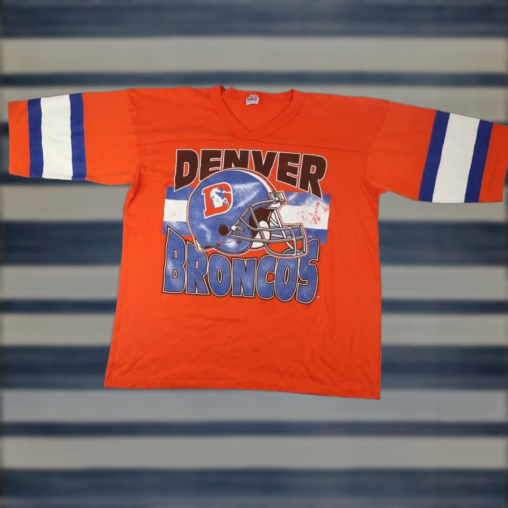 Vintage VINTAGE Denver Broncos Graphic T Shirt Shirt XL Men Orange 90s Mens Size US XL / EU 56 / 4 - 1 Thumbnail