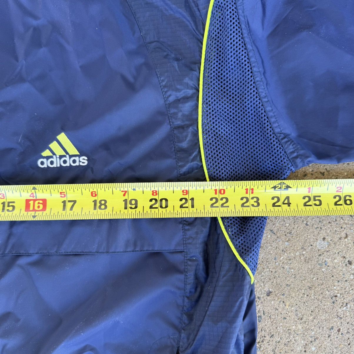 Adidas Vintage Adidas quarter-zip windbreaker track jacket size XL Size US XL / EU 56 / 4 - 4 Thumbnail