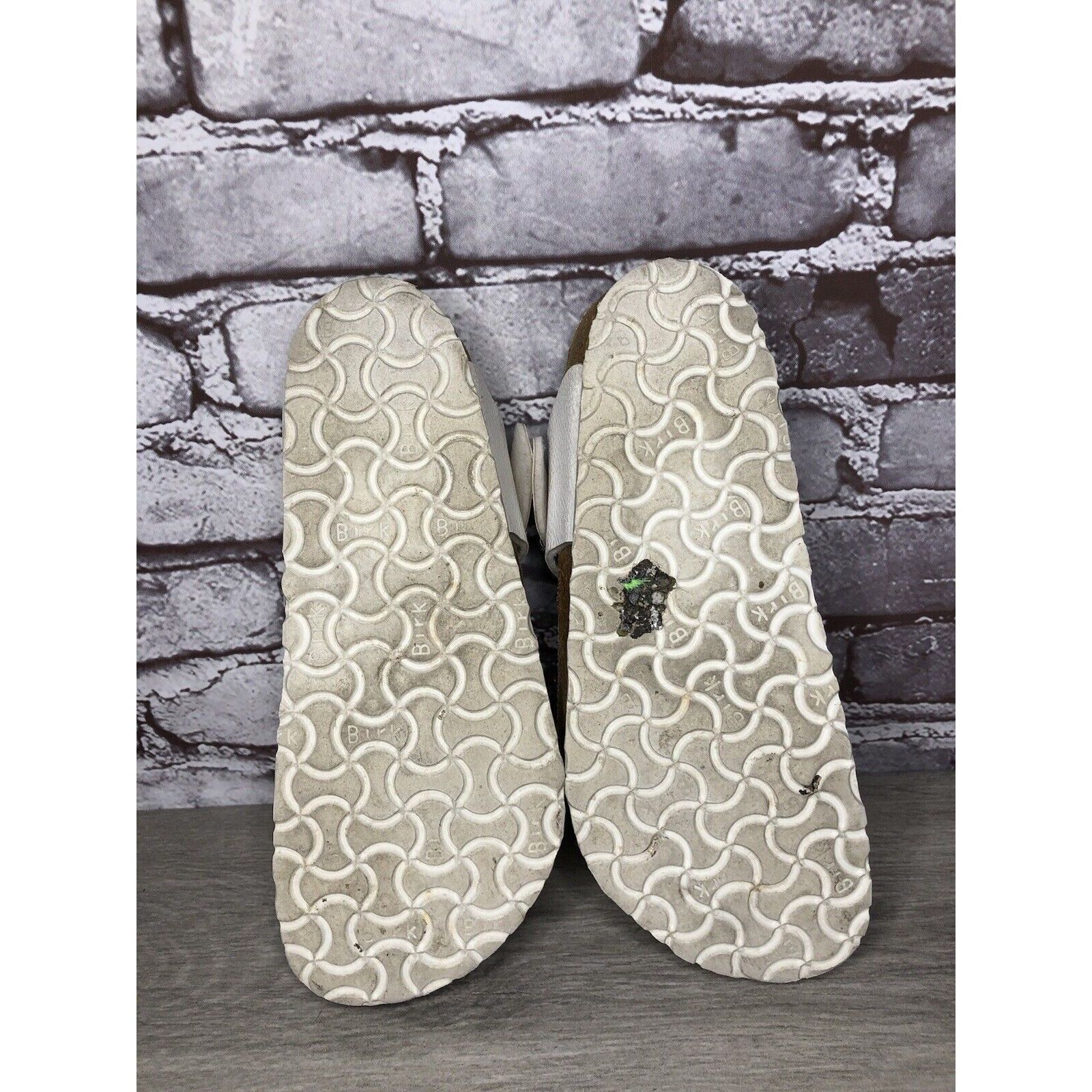Birkenstock Birkenstock Gizeh White Leather Buckle Strap Cork Sandals Wo Size US 8.5 / IT 38.5 - 21 Thumbnail