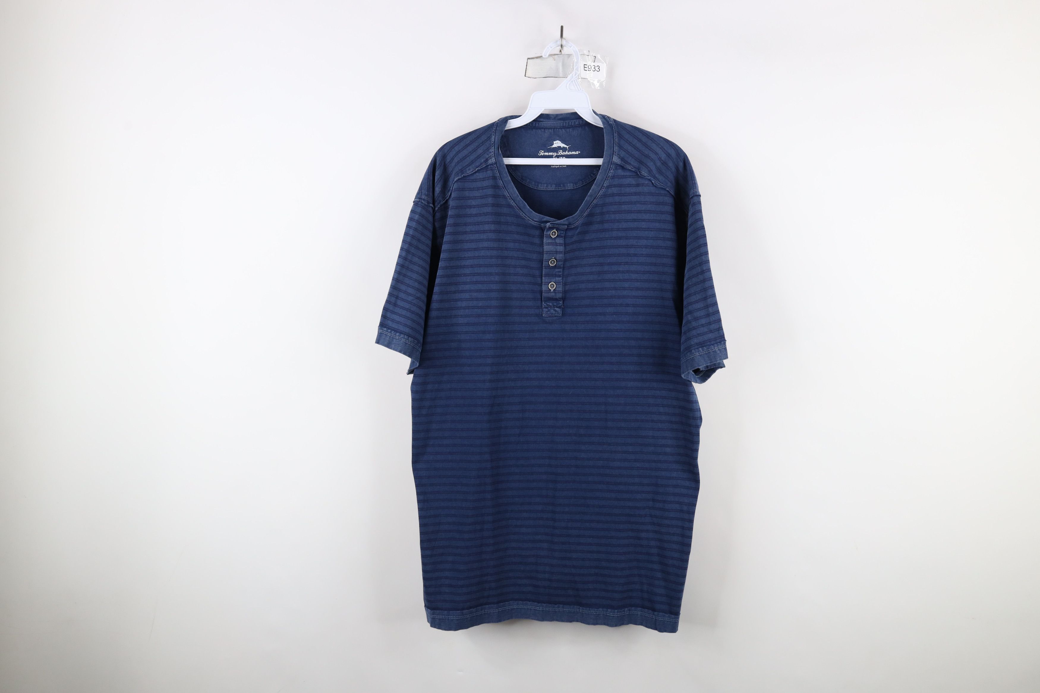 Tommy Bahama × Vintage Tommy Bahama Stonewash Short Sleeve Henley T-Shirt Blue Size US XL / EU 56 / 4 - 1 Thumbnail
