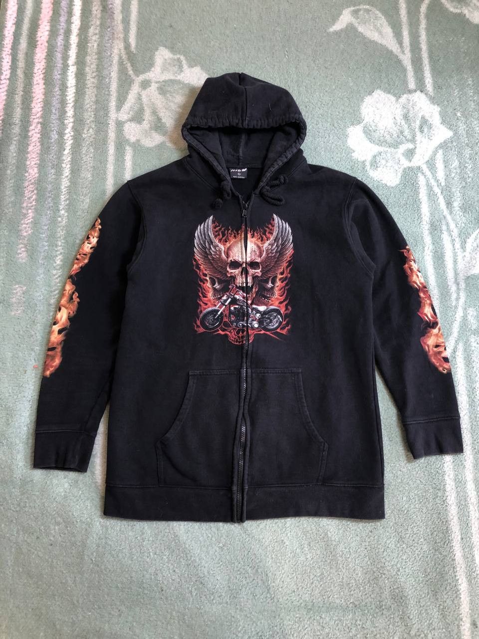 Vintage Wild Hoodie Black All Over Print Men's streetwear Size US L / EU 52-54 / 3 - 17 Thumbnail
