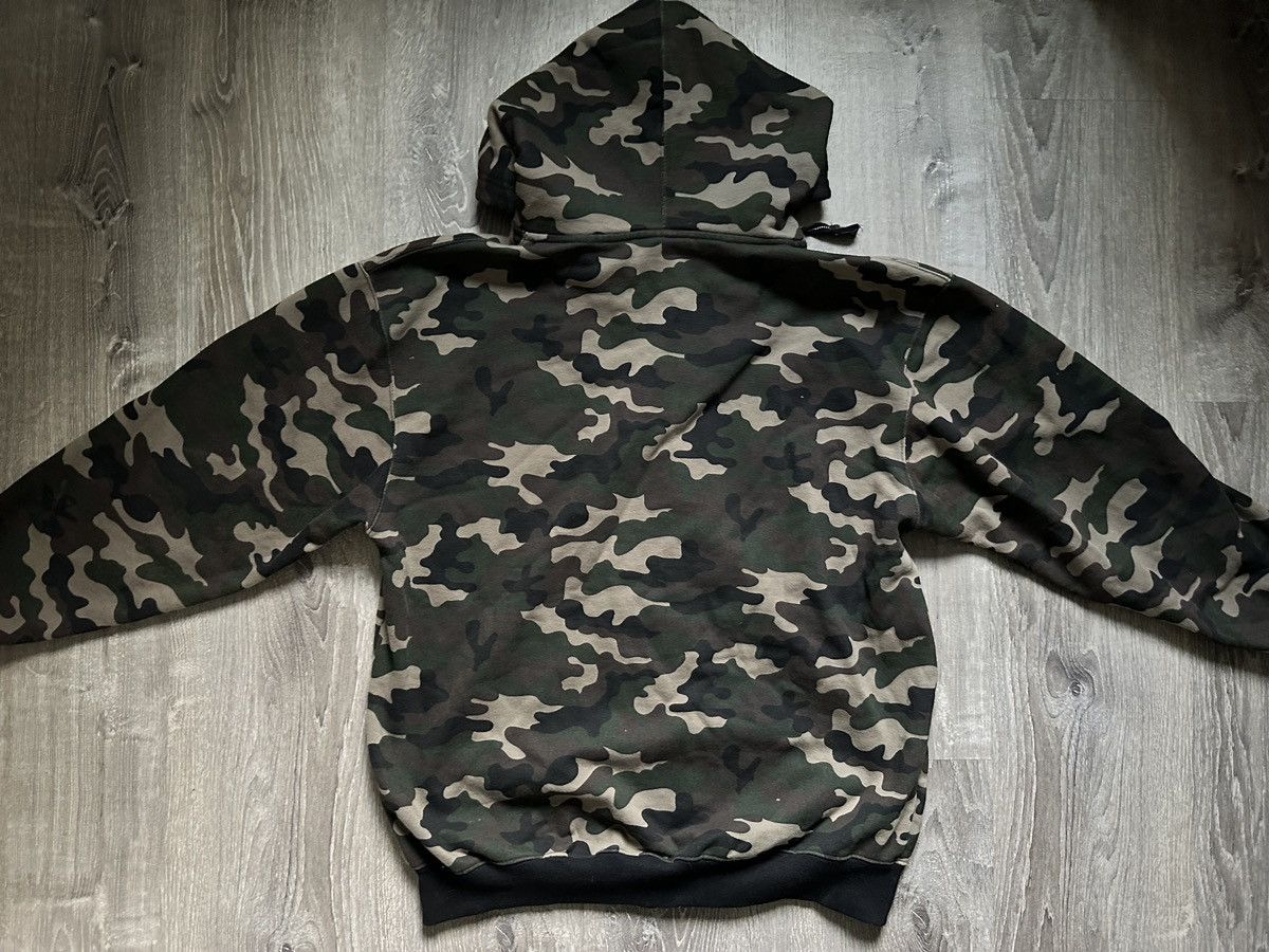 Vintage Vintage Camo Oversized Hoodie Size XL Size US XL / EU 56 / 4 - 4 Thumbnail
