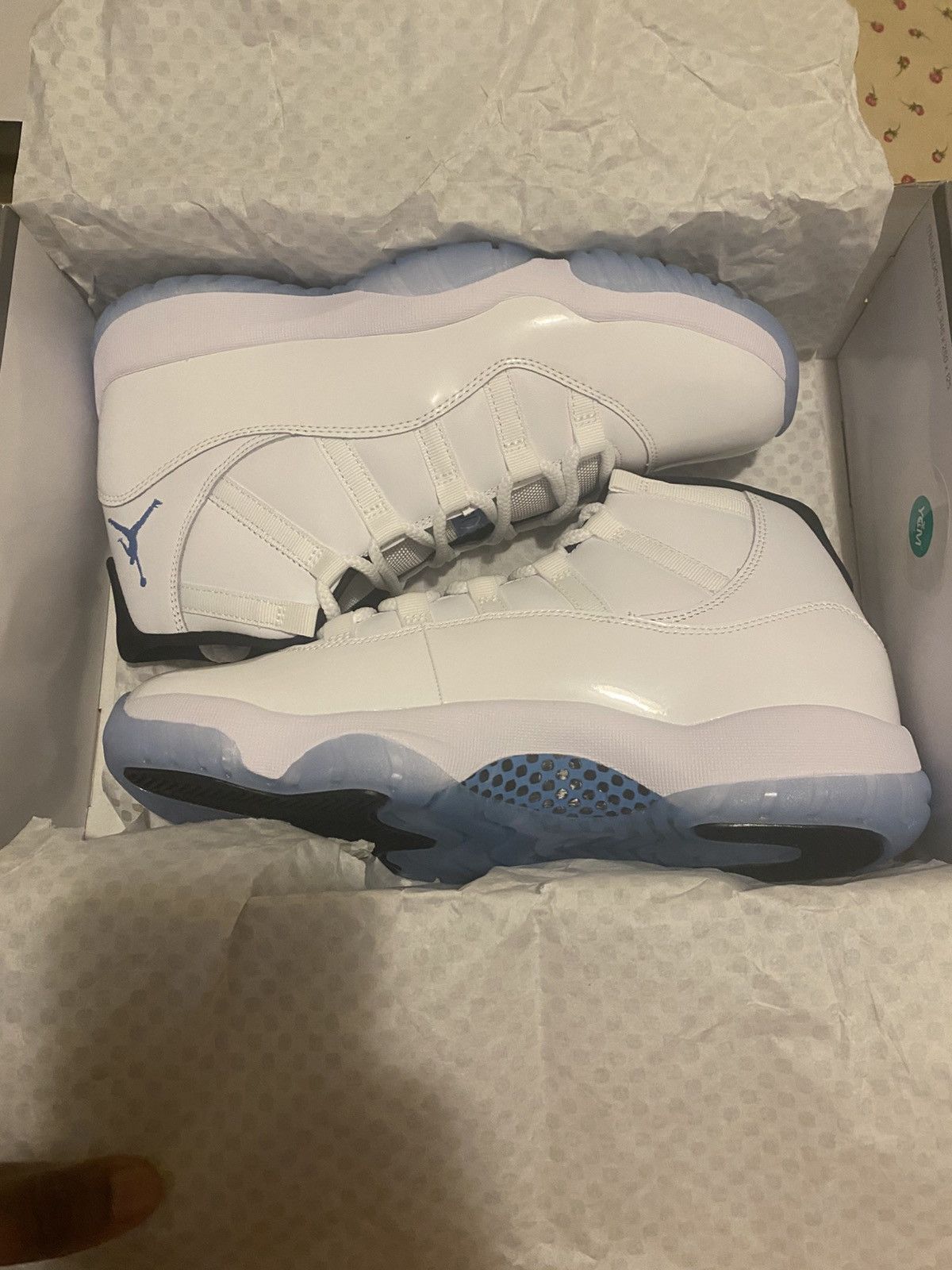 Jordan Brand × Nike Air Jordan Retro 11 Legend Blue Size US 10.5 / EU 43-44 - 2 Thumbnail