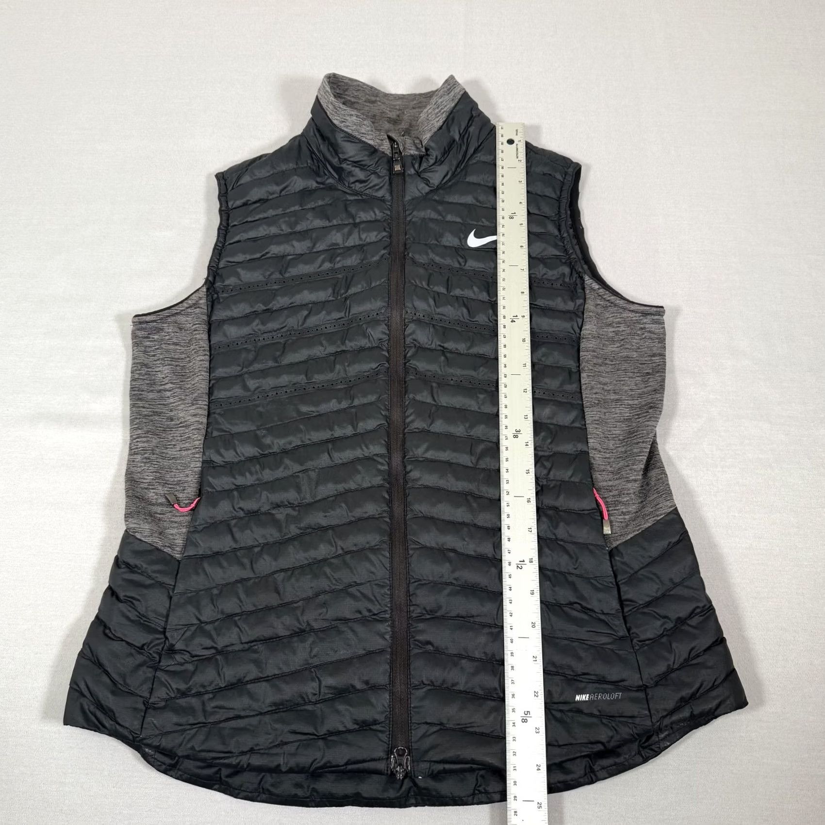Nike Nike Aeroloft Vest Women Large Black Lightweight Insulated Running Puffer Zip Up Sleeveless Full Zip Pockets Jacket Activewear Size L / US 10 / IT 46 - 5 Thumbnail