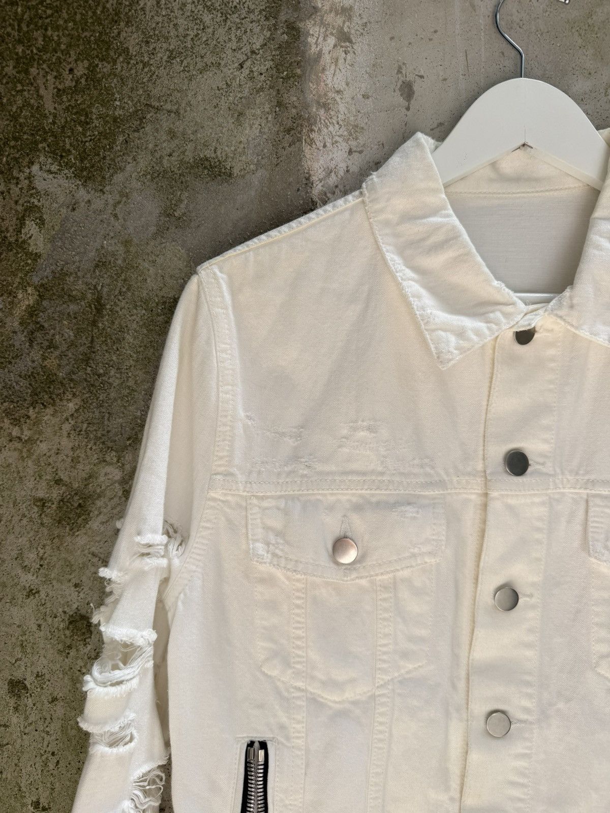 Balmain SS18 Balmain White Destroyed Denim Jacket Size US XS / EU 42 / 0 - 3 Thumbnail