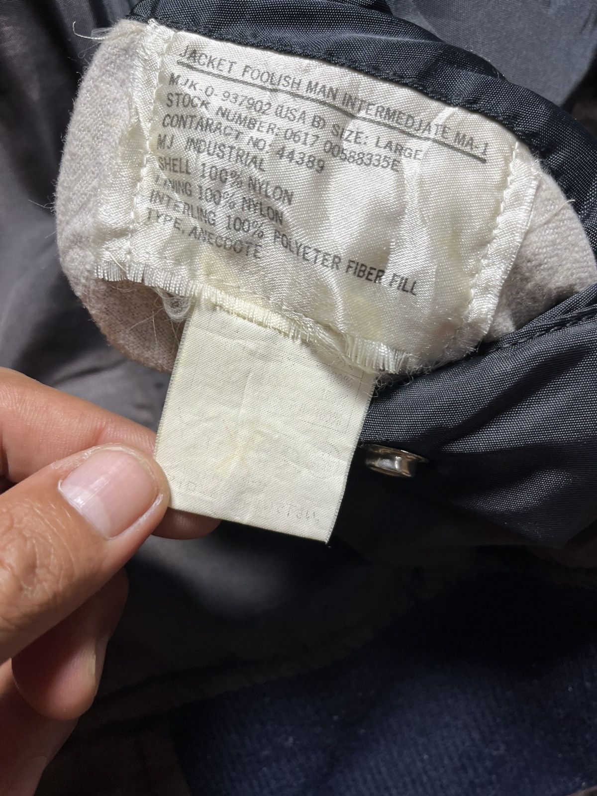 Vintage Vintage MA-1 Bomber Jacket Sun Faded 90s Size US L / EU 52-54 / 3 - 7 Thumbnail
