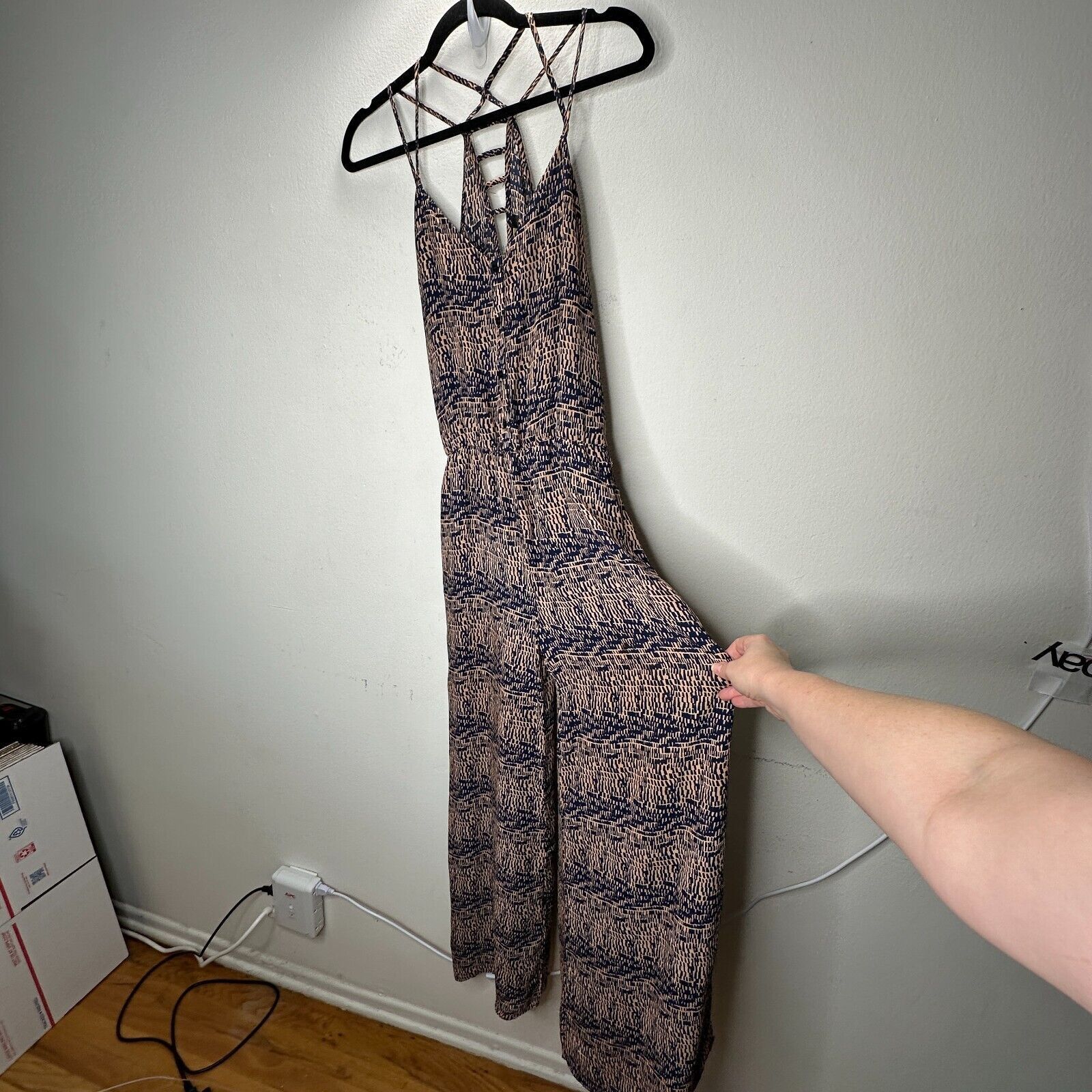 Other Fora Tan & Navy Button Strappy Wide Leg Jumpsuit Small Size 27" / US 4 / IT 40 - 1 Thumbnail