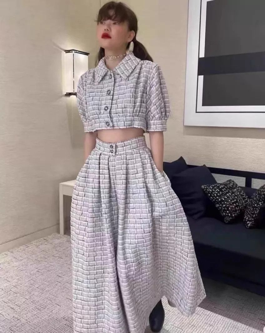 Chanel Chanel women's crop top & pants set Size L / US 10 / IT 46 - 1 Thumbnail