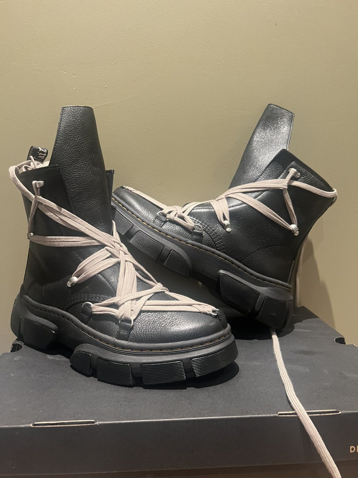 Dr. Martens × Rick Owens 1460 DMXL Megalace RO - Rick owens x Dr Martens - size 13 Size US 13 / EU 46 - 1 Thumbnail