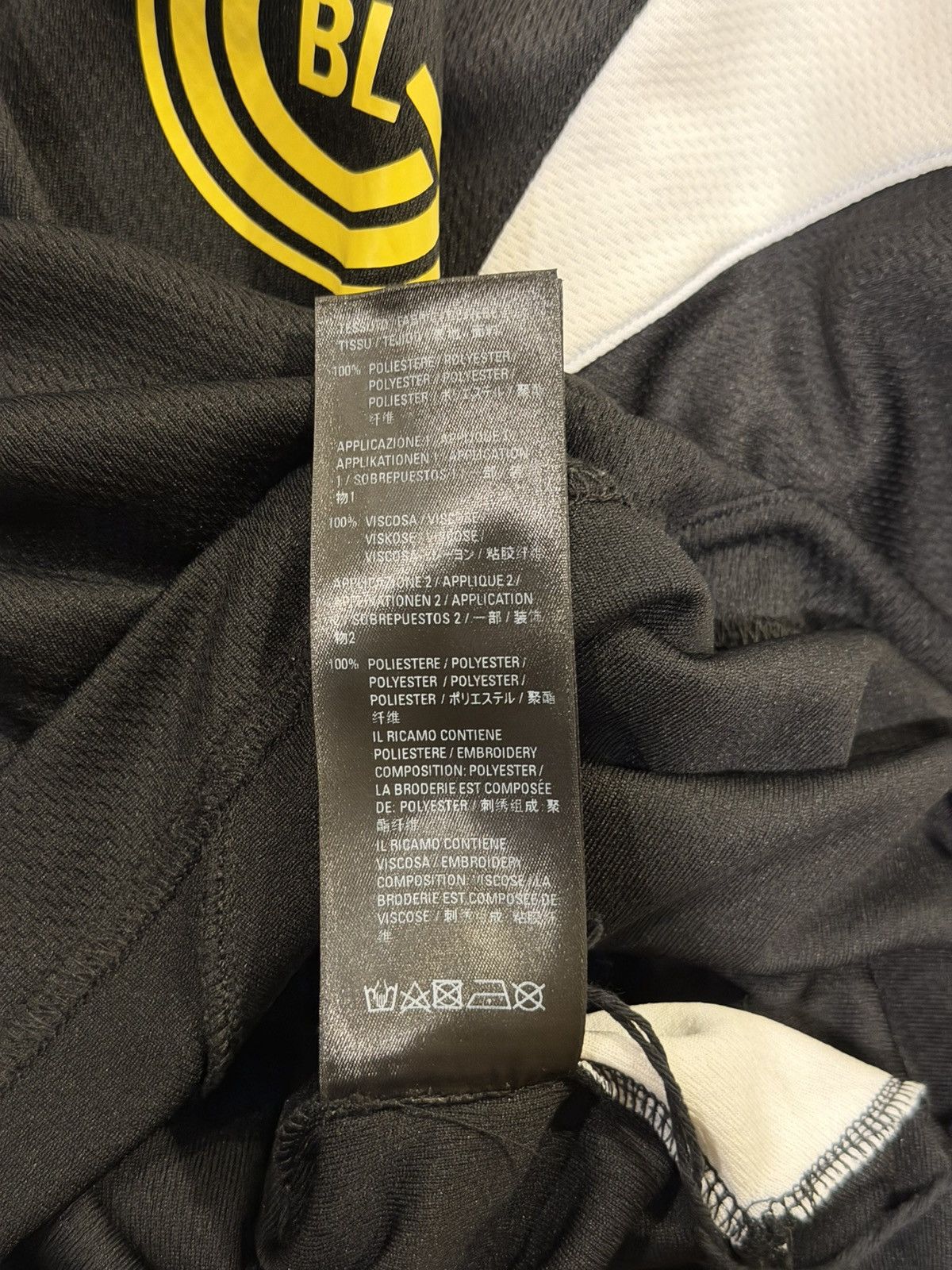 Balenciaga Balenciaga FW20 Soccer Sporty Logo Runway Jersey T-Shirt Size US XS / EU 42 / 0 - 13 Thumbnail