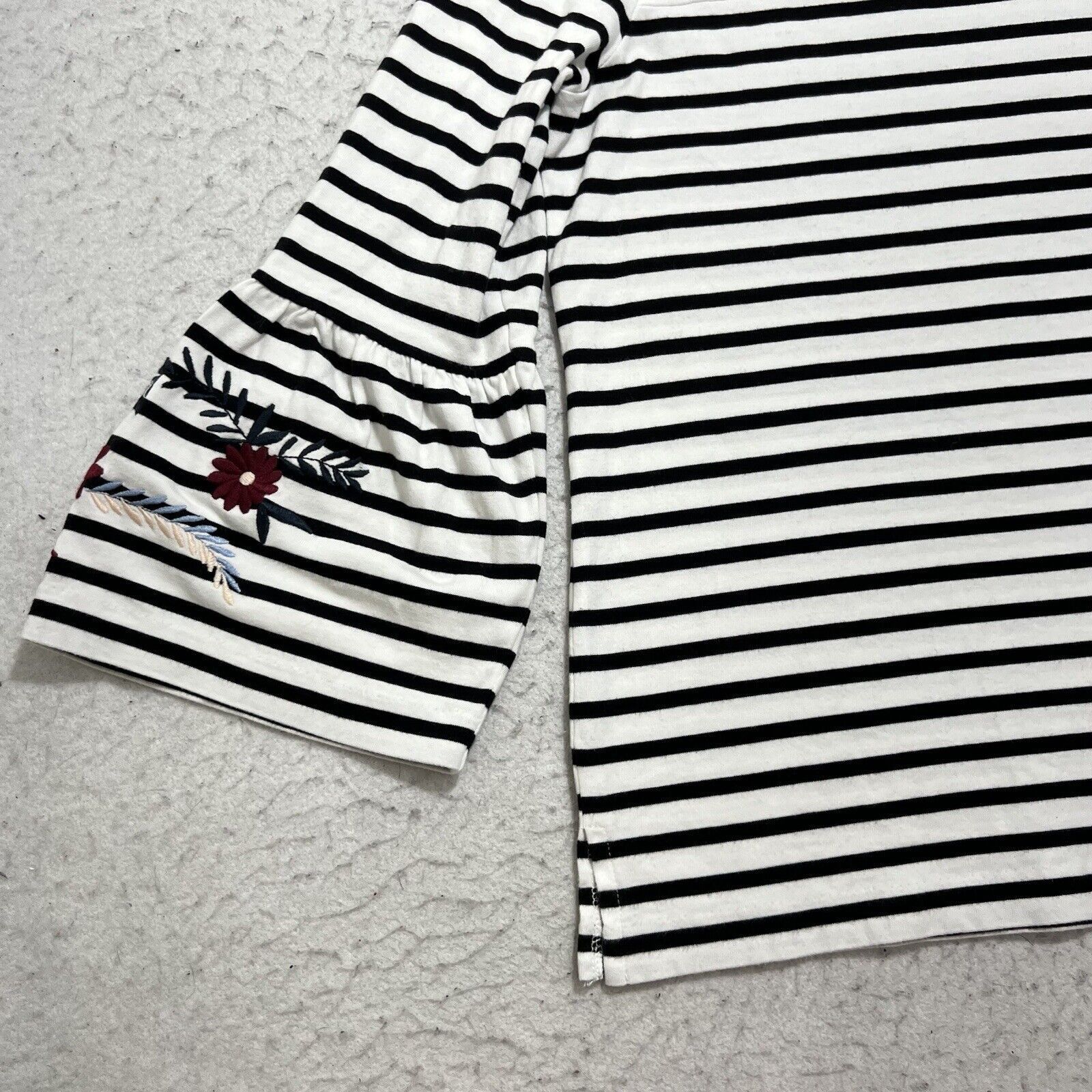 J.Crew J. Crew Embroidered Floral Top Black White Striped Size M / US 6-8 / IT 42-44 - 5 Thumbnail