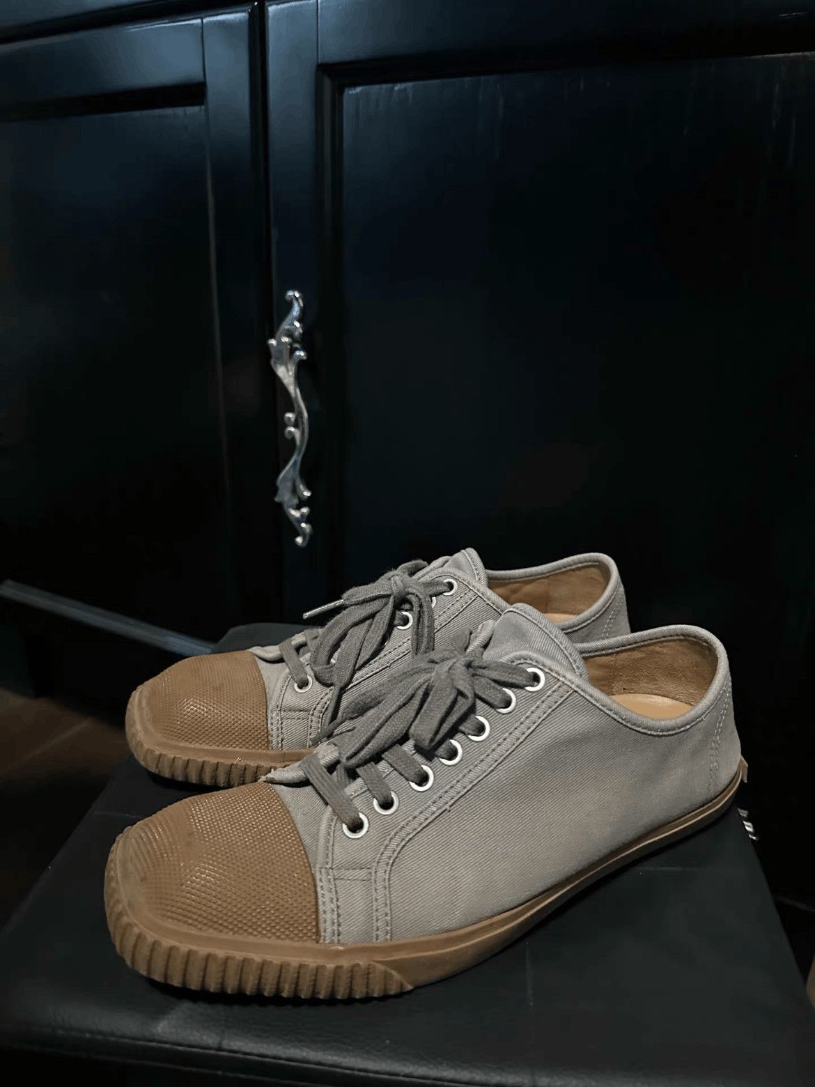 Dries Van Noten Sz 40 Dries Van Noten Canvas Sneaker Size US 7 / EU 40 - 2 Thumbnail