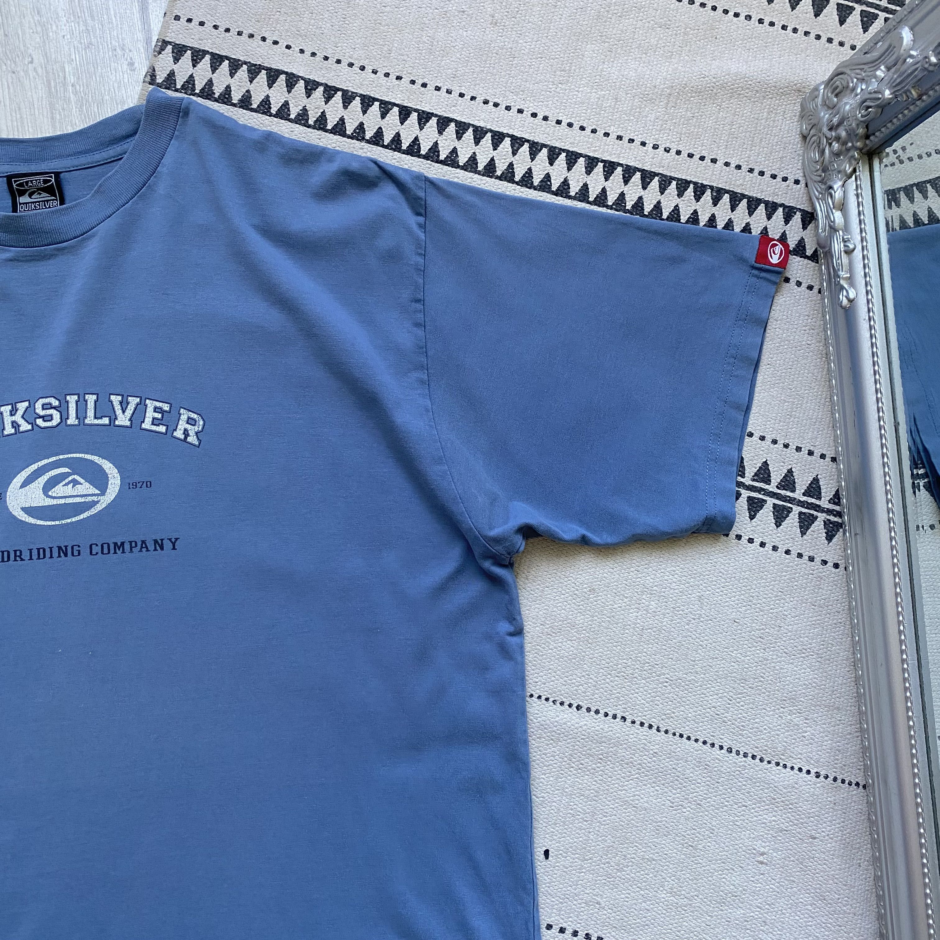 Quiksilver Vintage 90s Faded Quiksilver tee center logo Y2K Blue Size US L / EU 52-54 / 3 - 6 Thumbnail