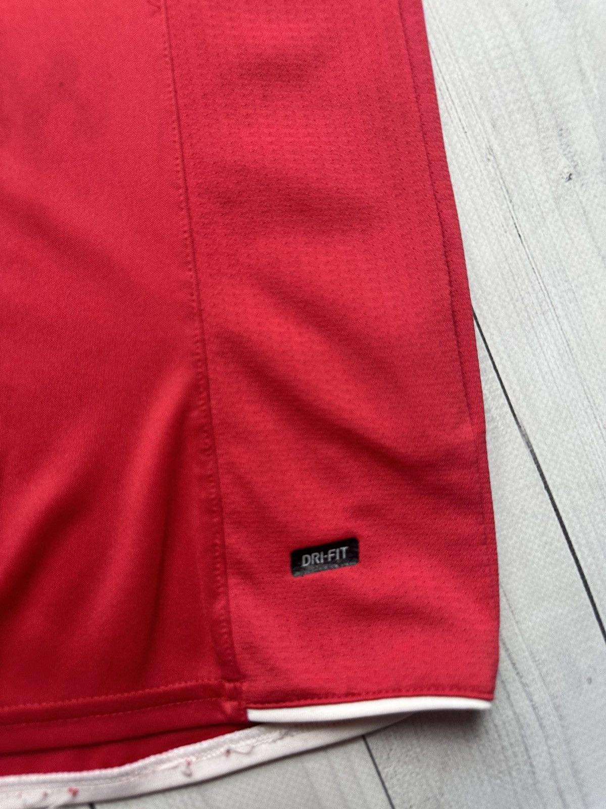 Nike × Vintage Vintage red arsenal Nike soccer jersey size Xs Size US XS / EU 42 / 0 - 4 Thumbnail